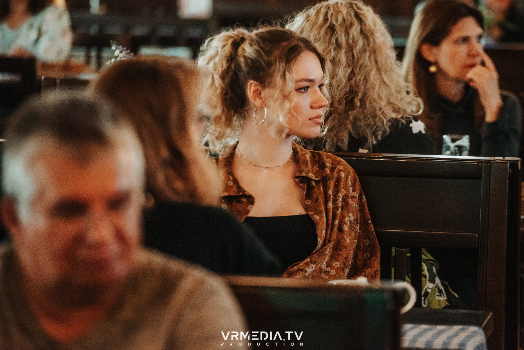 Джазовая среда: JAM SESSION