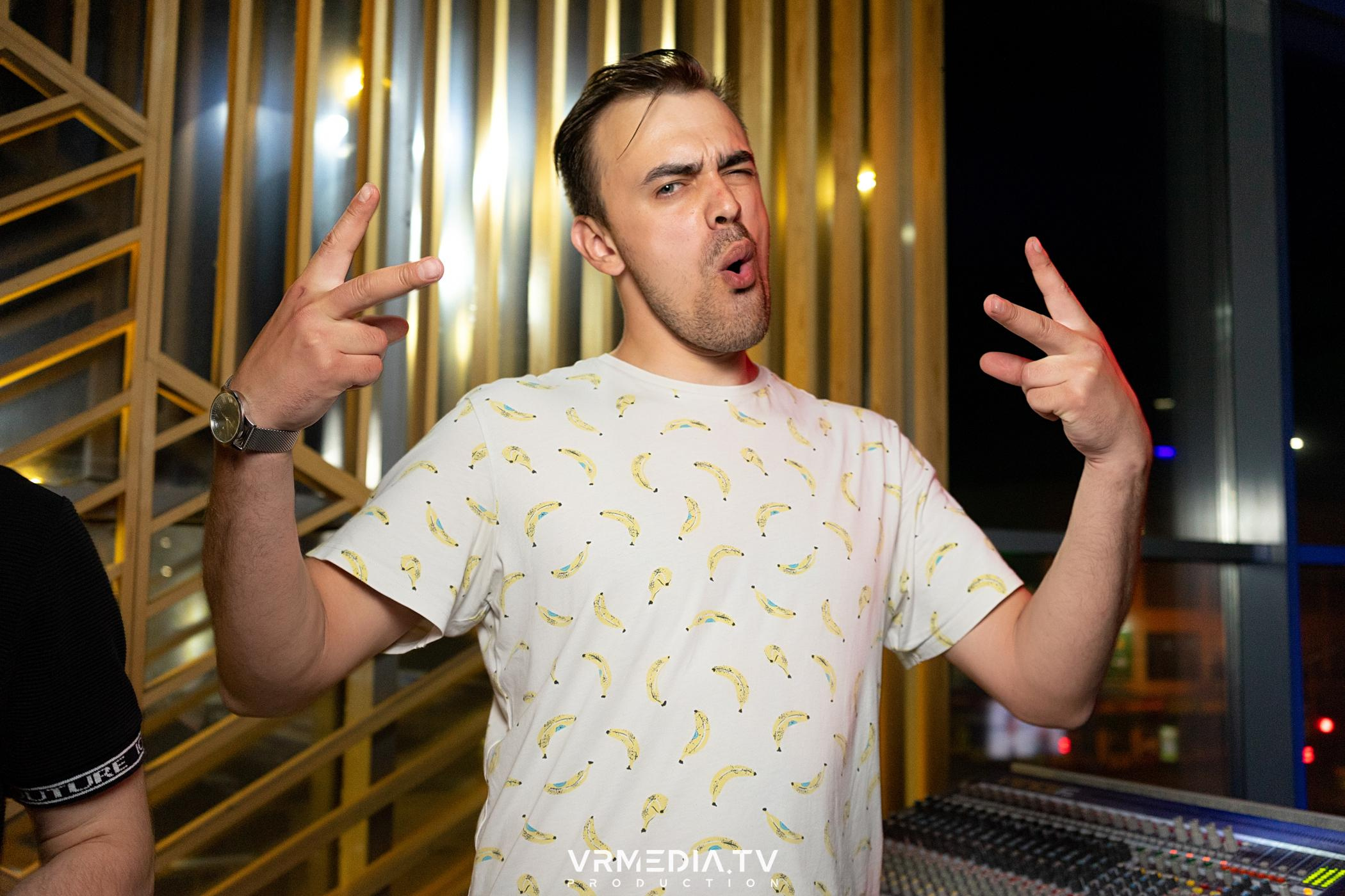 Выходные в баре «DOSKI»