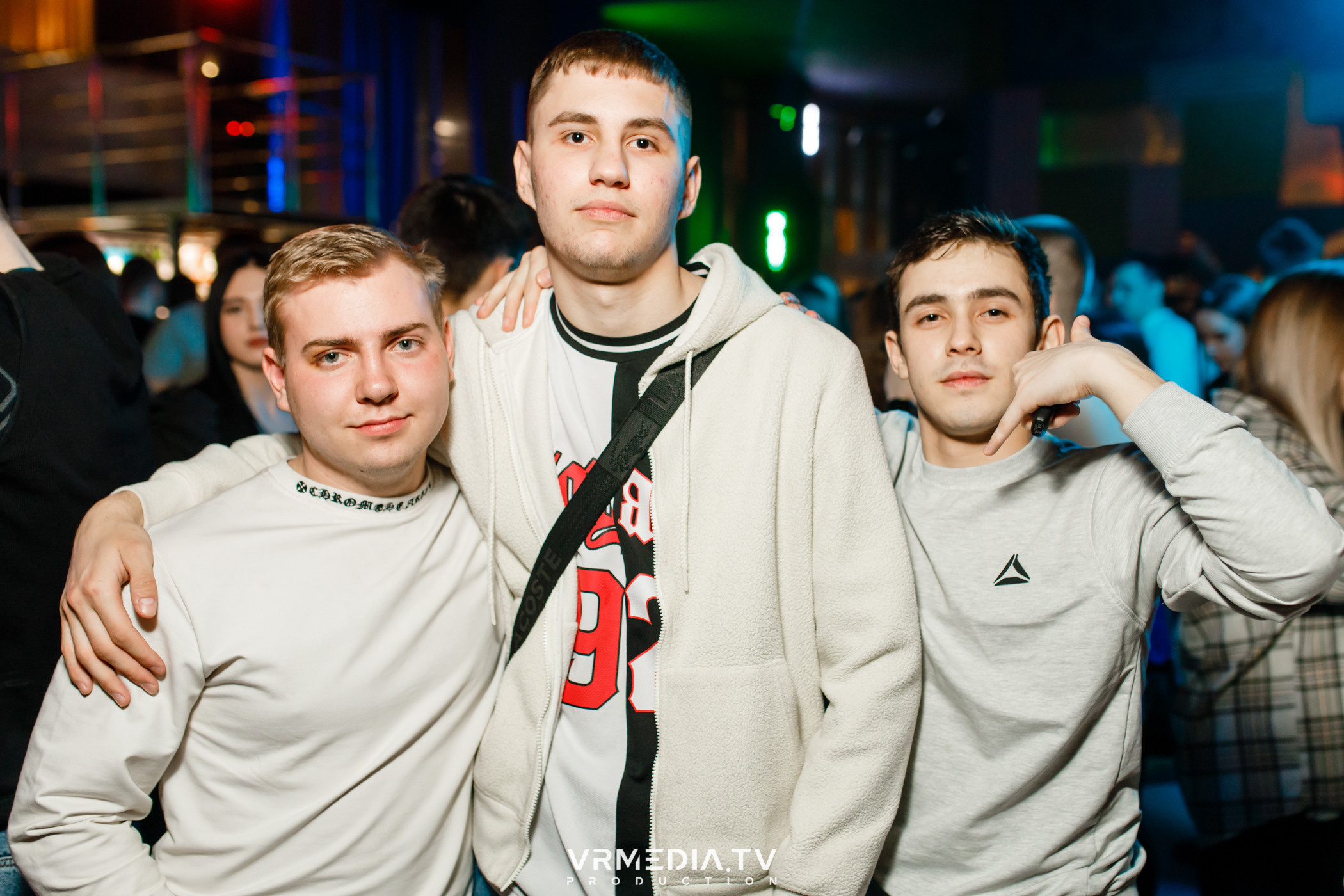 Выходные в баре «DOSKI»