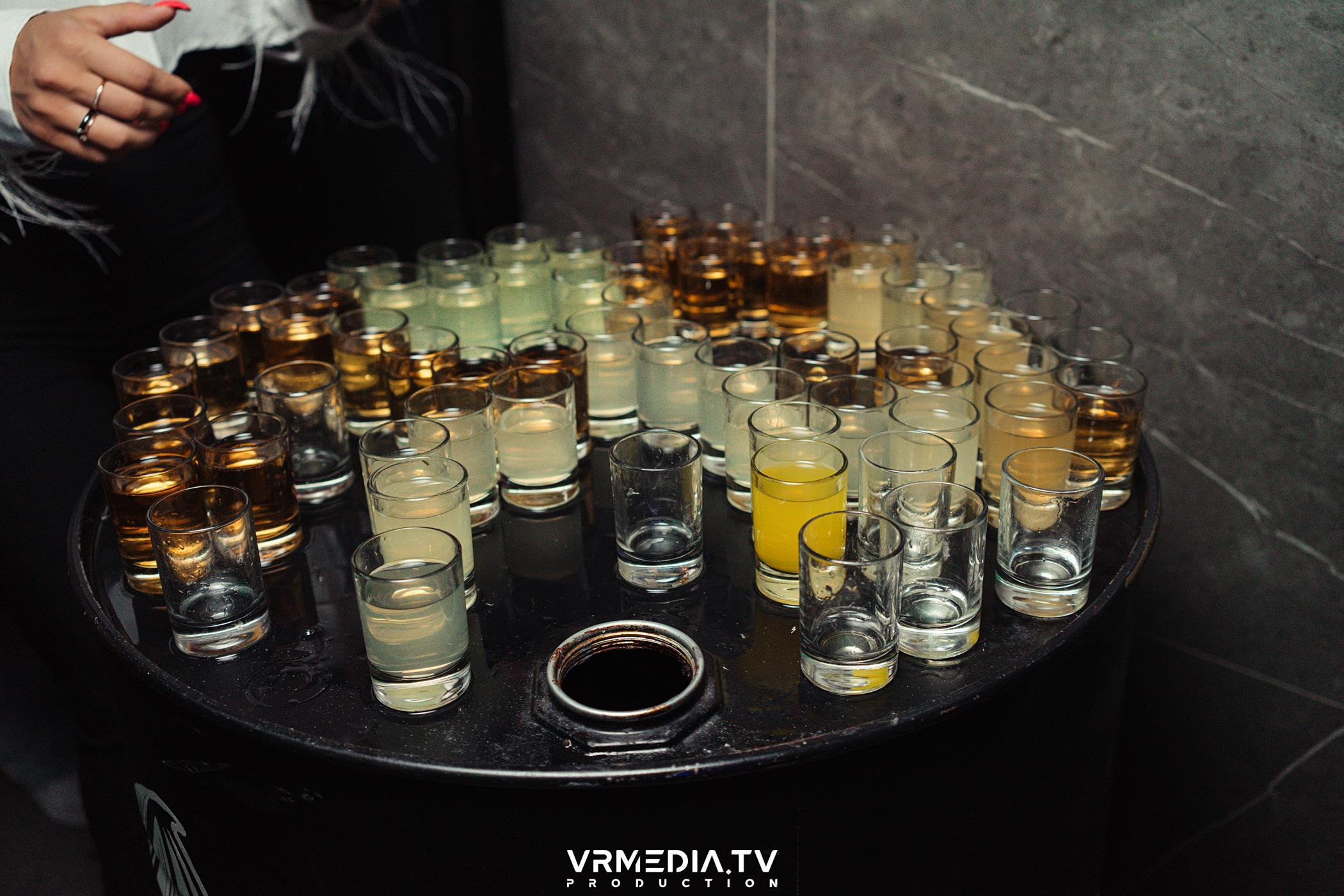 Выходные в баре «DOSKI»