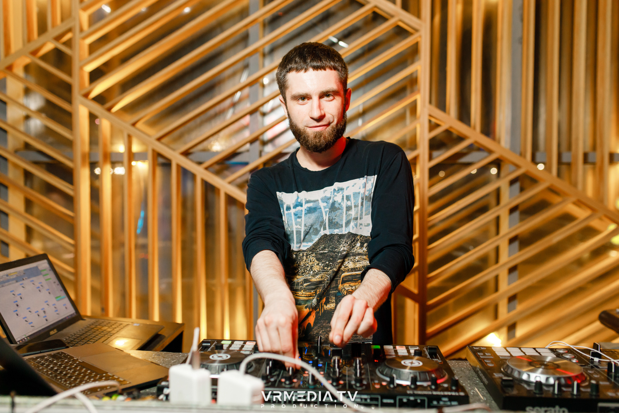 Выходные в баре «DOSKI»