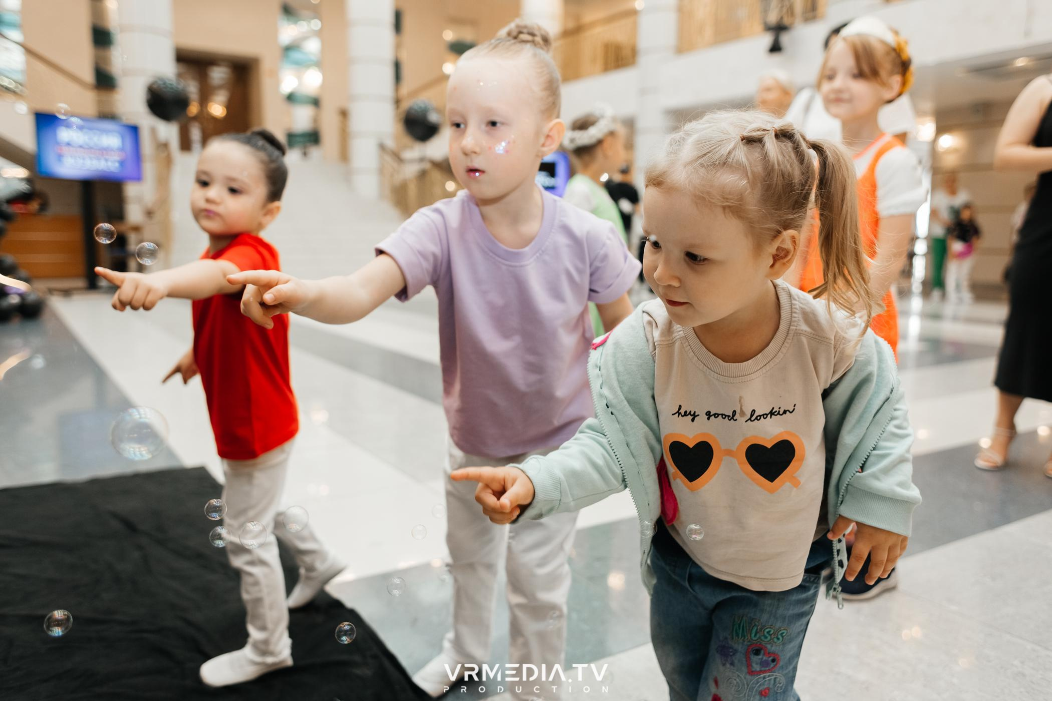 Пока все в доме