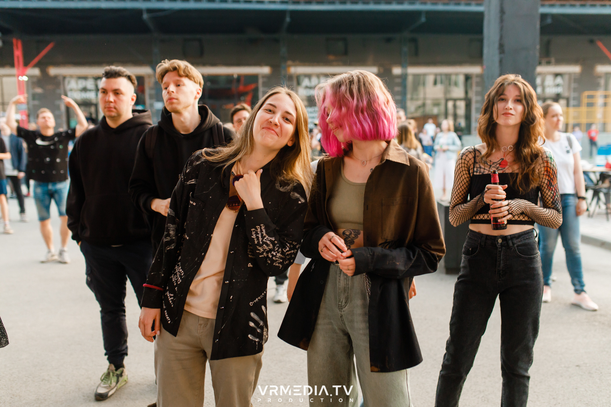 XVIII открытый городской рок-фестиваль «Над землёй» в культурном прост