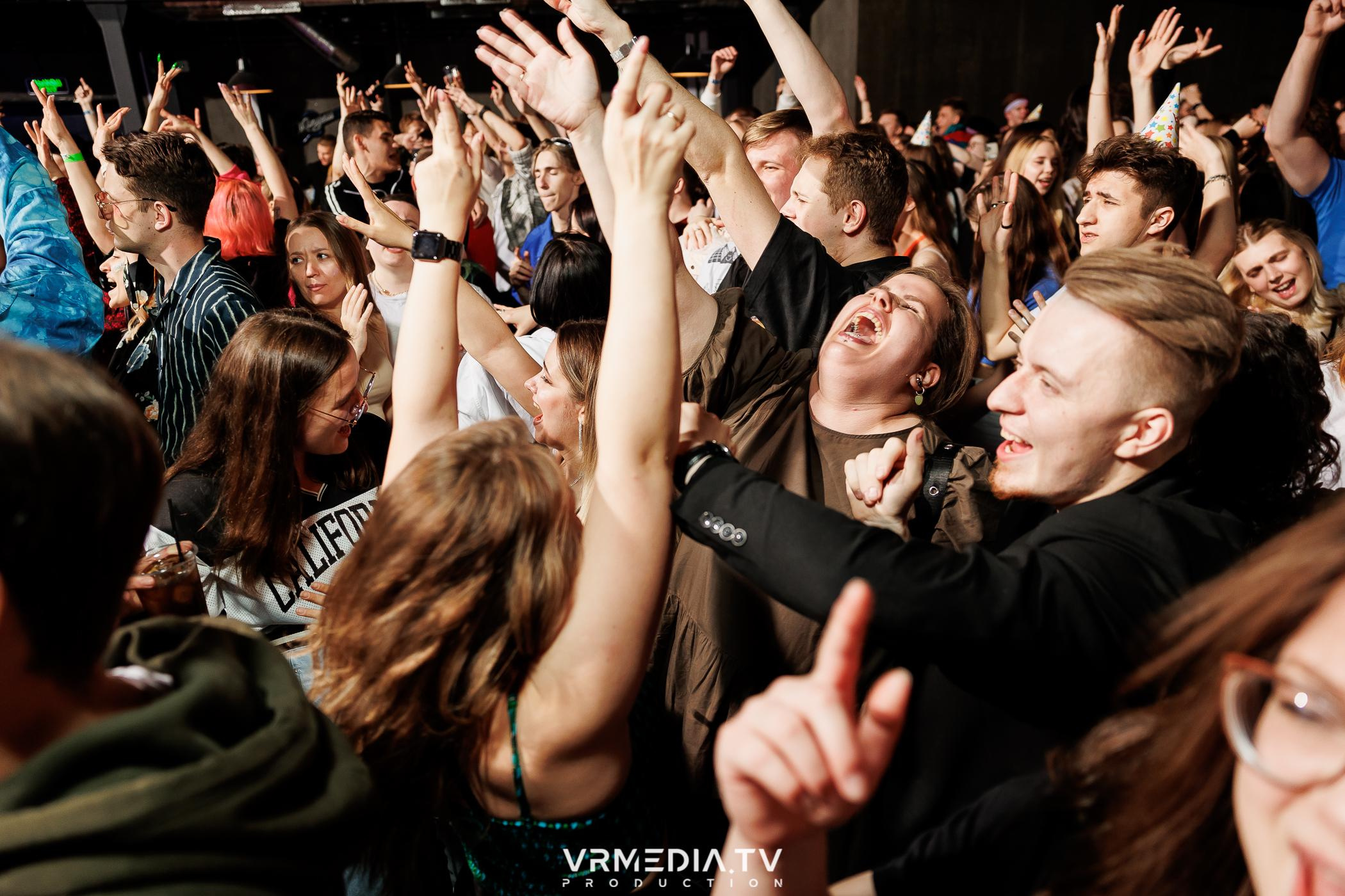 Молодость простит! 5 лет!