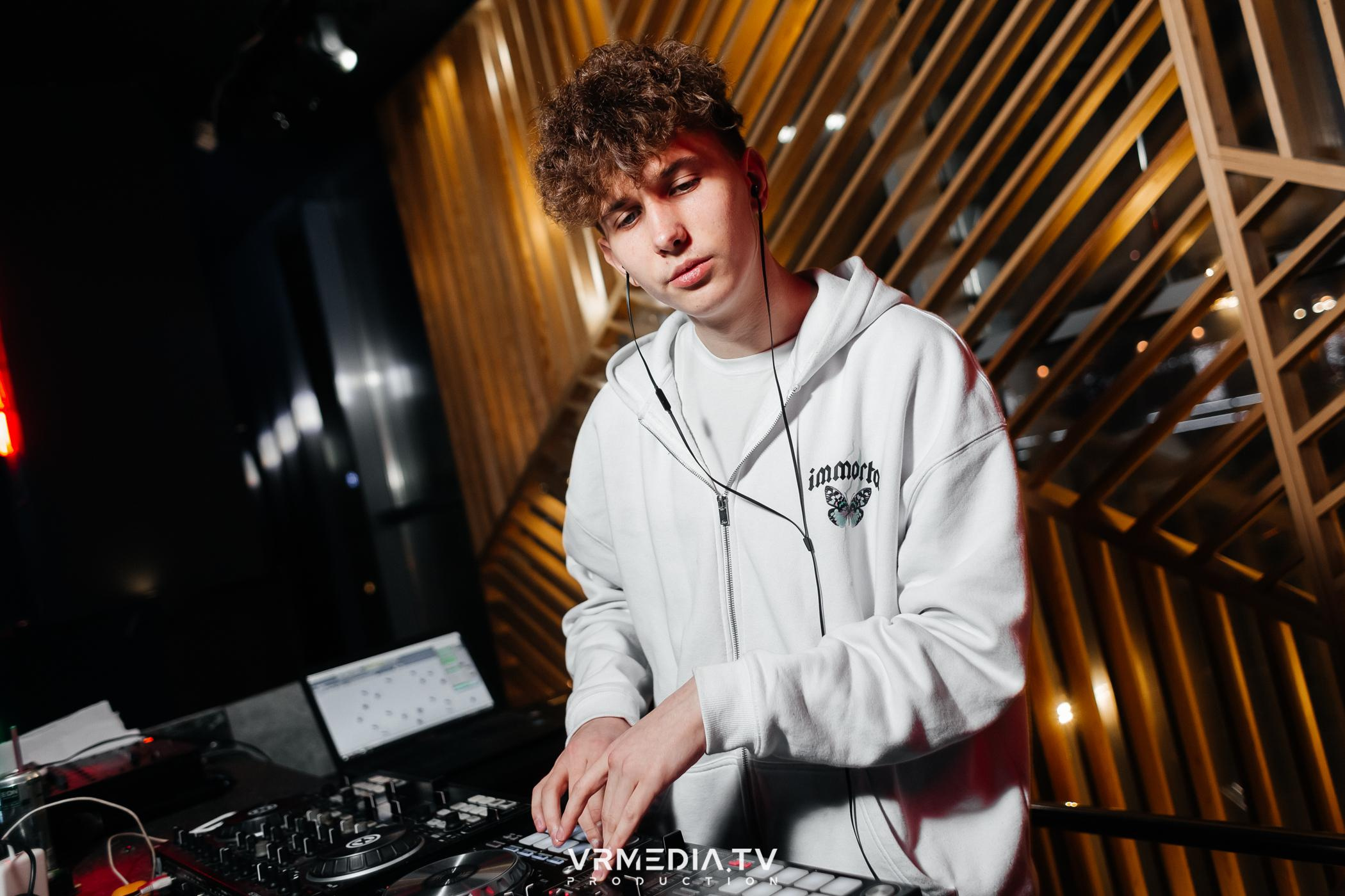 Выходные в баре «DOSKI»