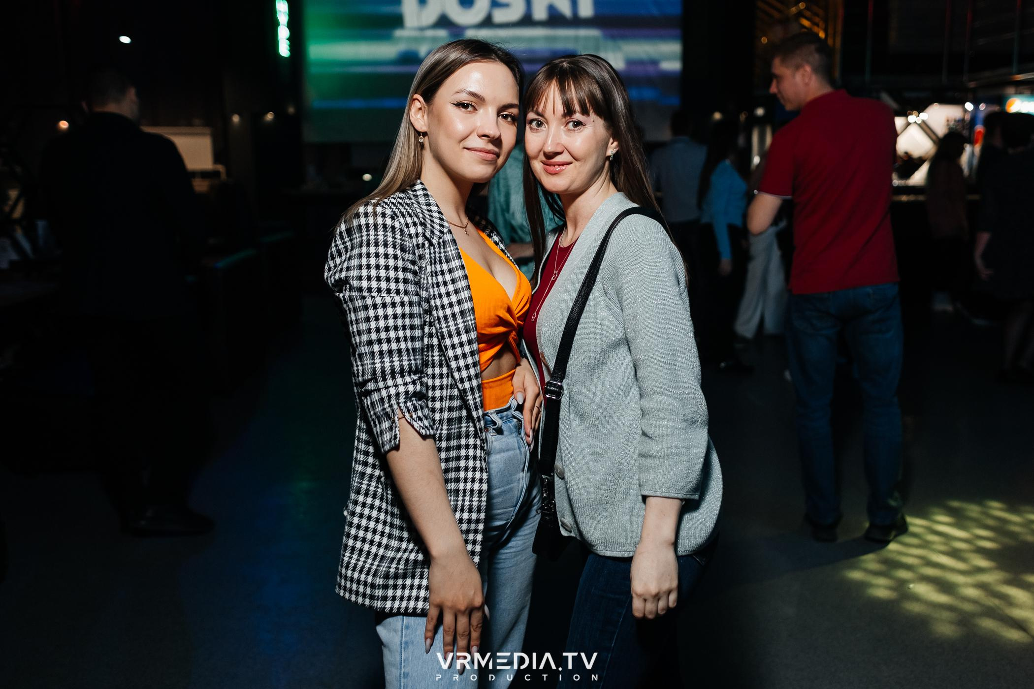 Выходные в баре «DOSKI»