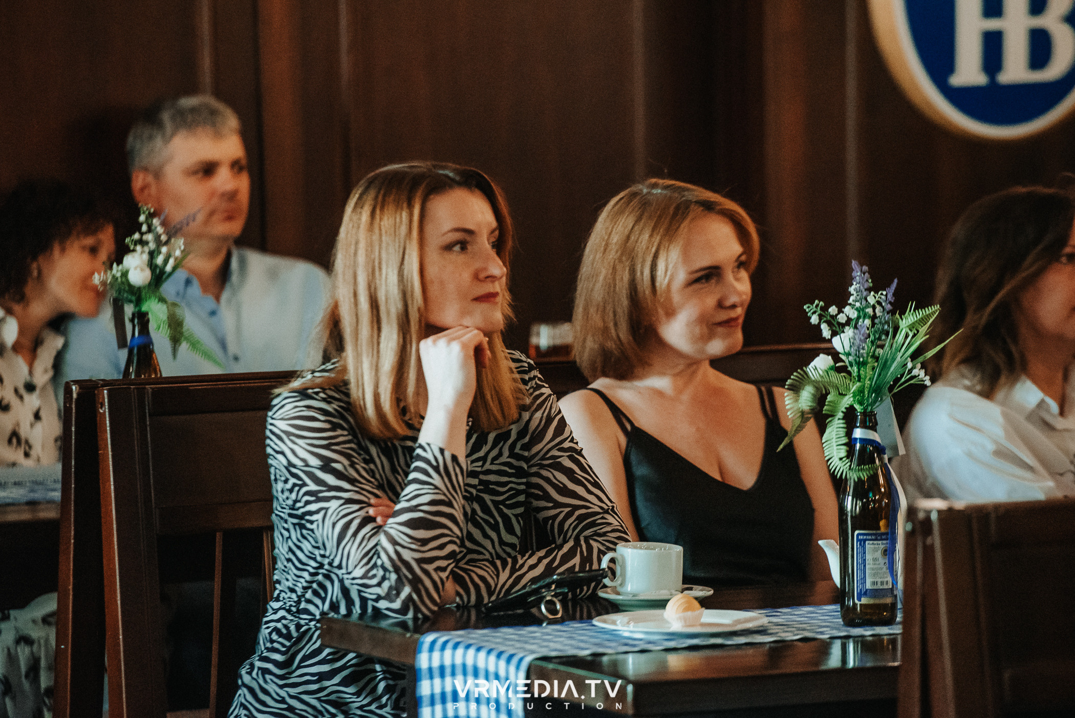 Джазовая среда: JAM SESSION