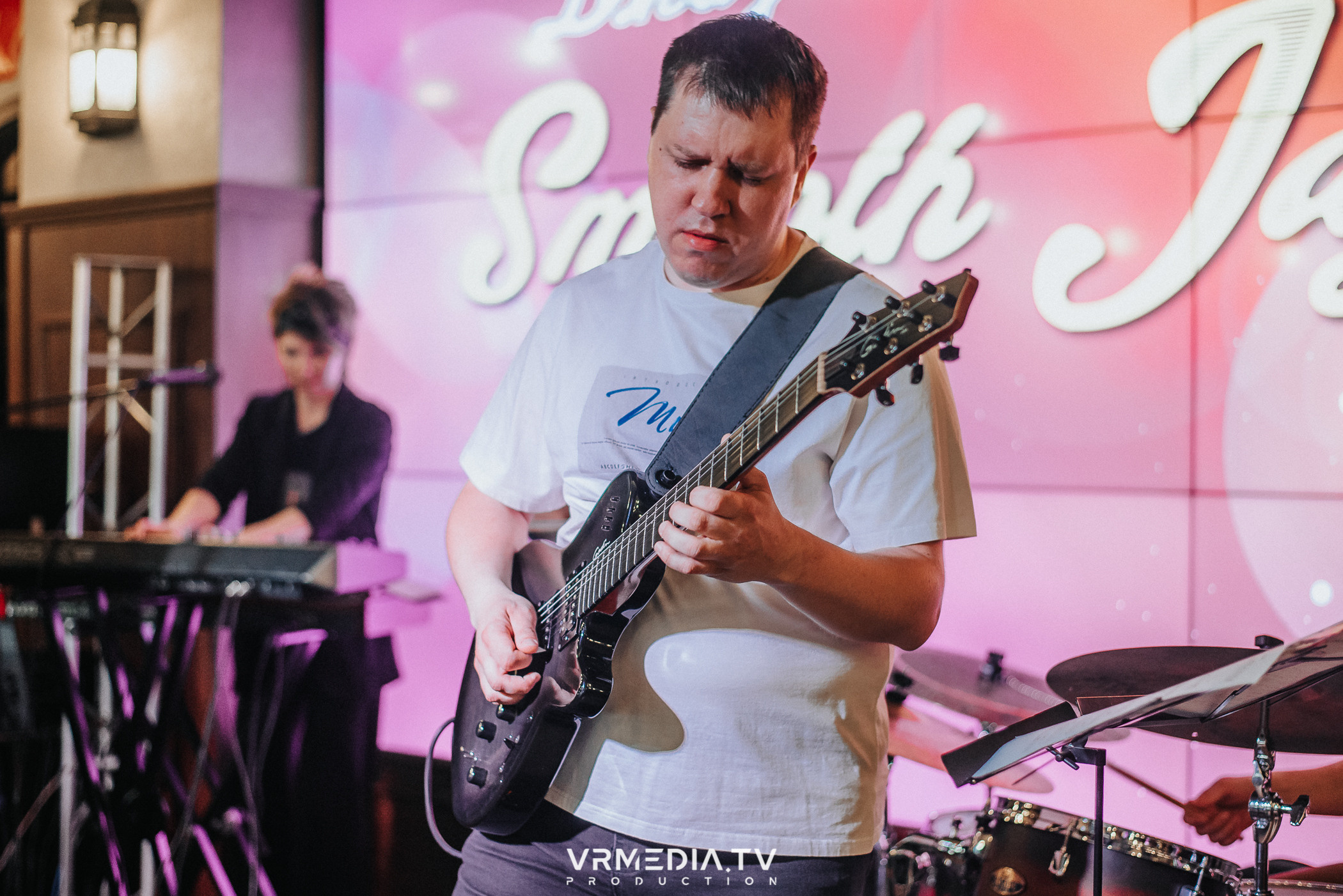 Джазовая среда: Smooth Jazz