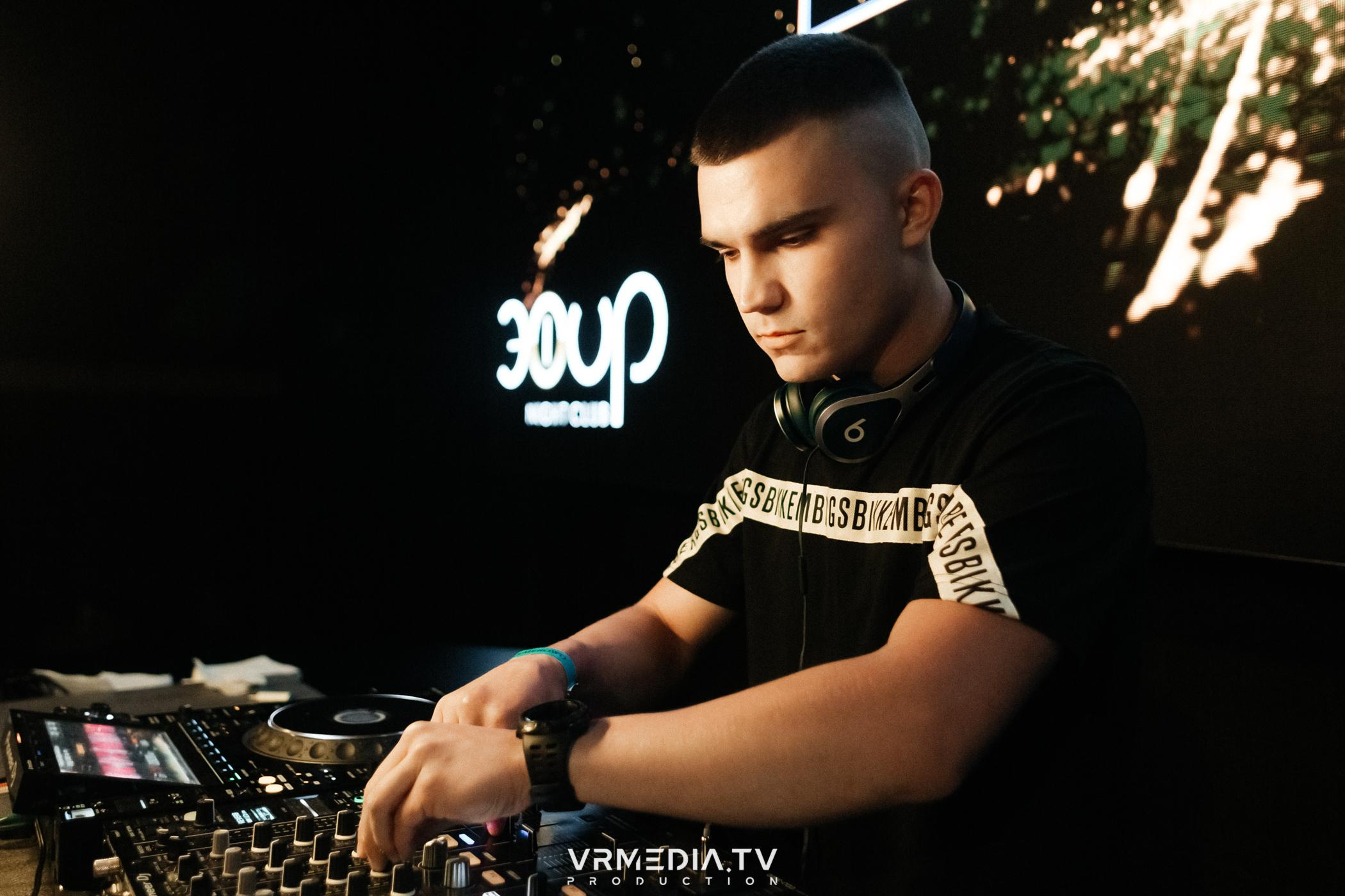 Выпускной школы диджеинга «Атмосфера»