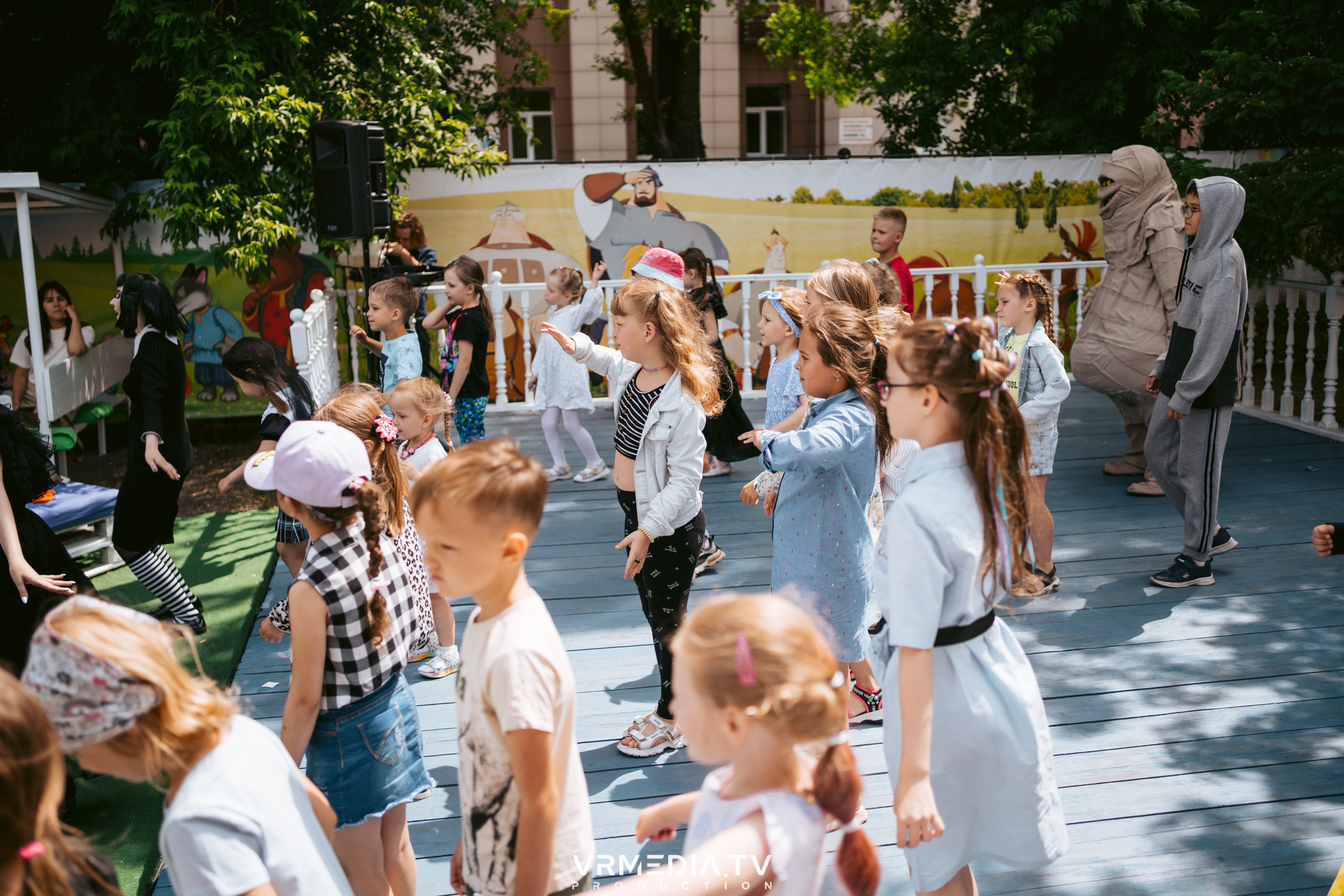 Спектакль «Монстры на каникулах» от студии чудес «Алиса»