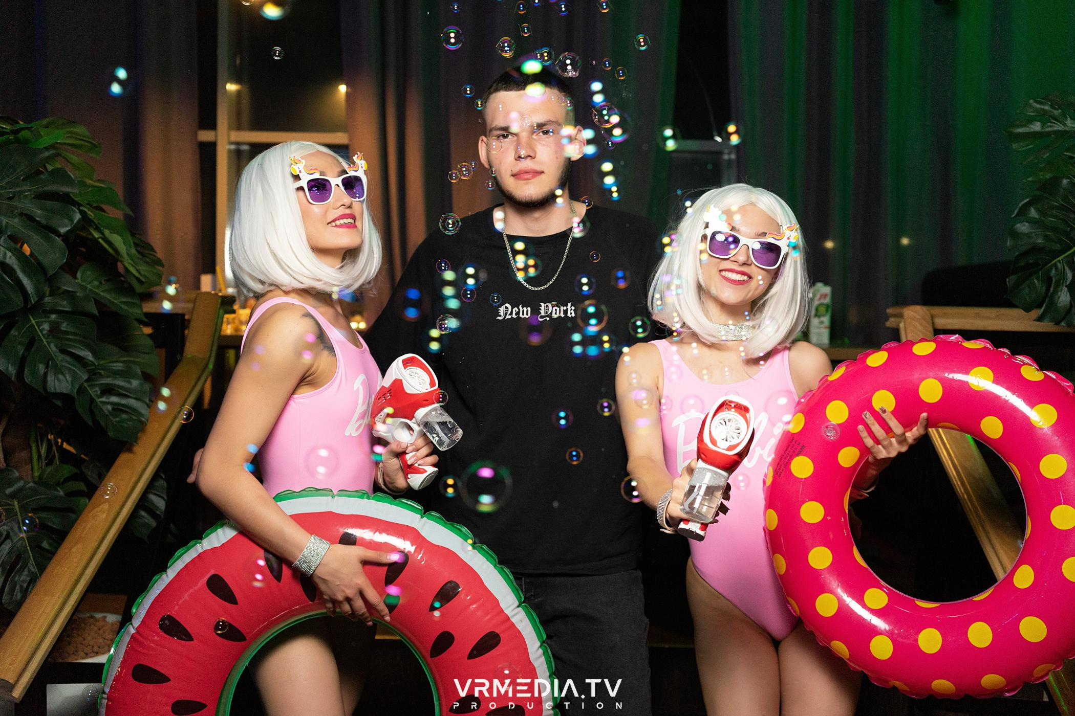 Выходные в баре «DOSKI»