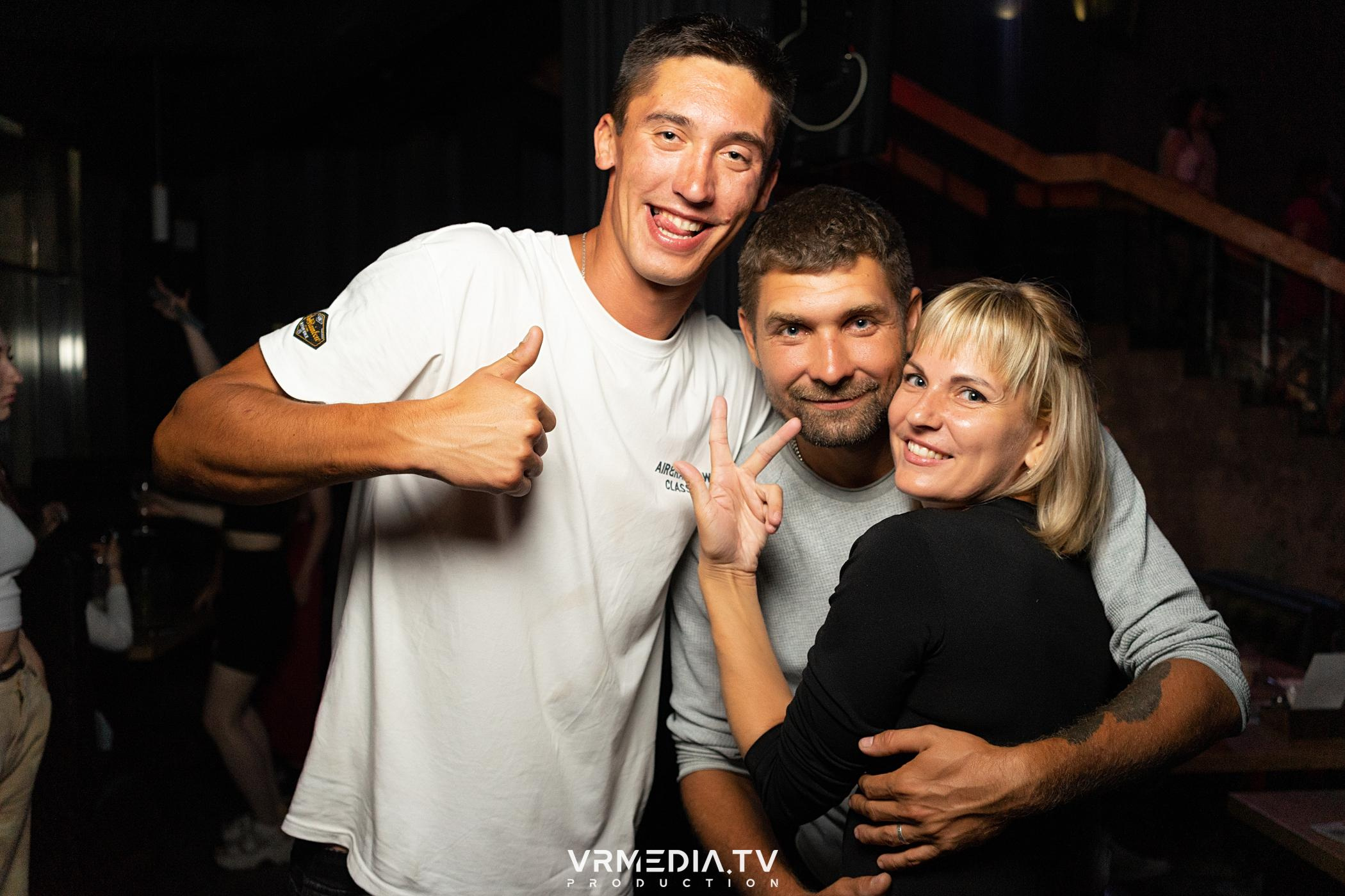 Выходные в баре «DOSKI»