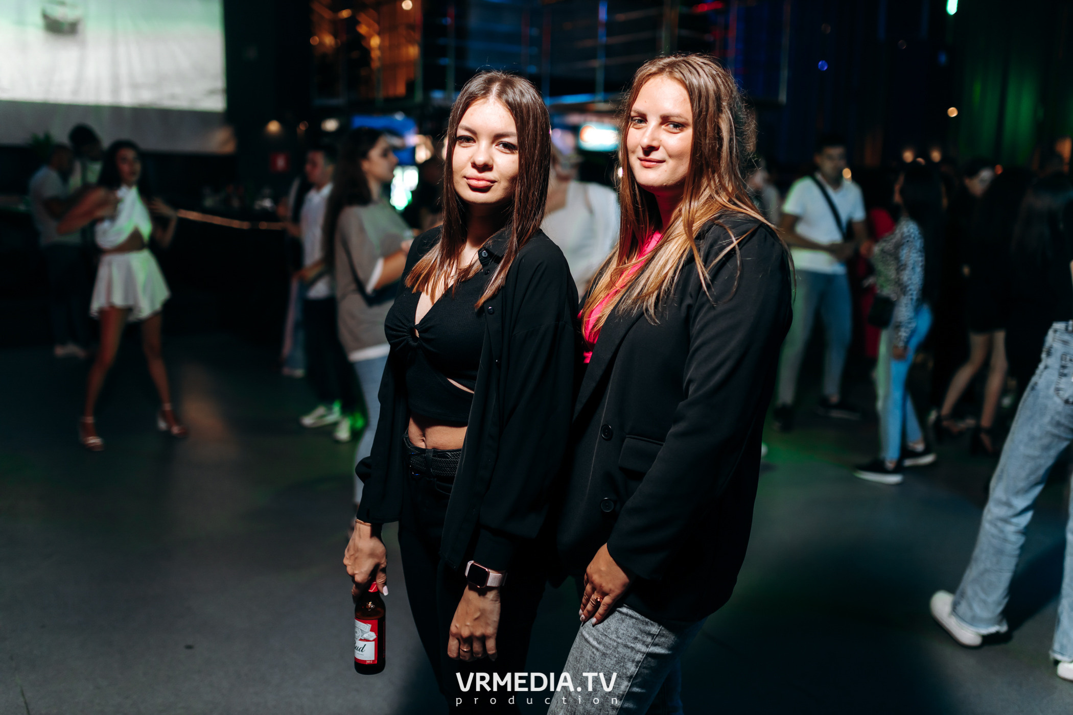 Выходные в баре «DOSKI»