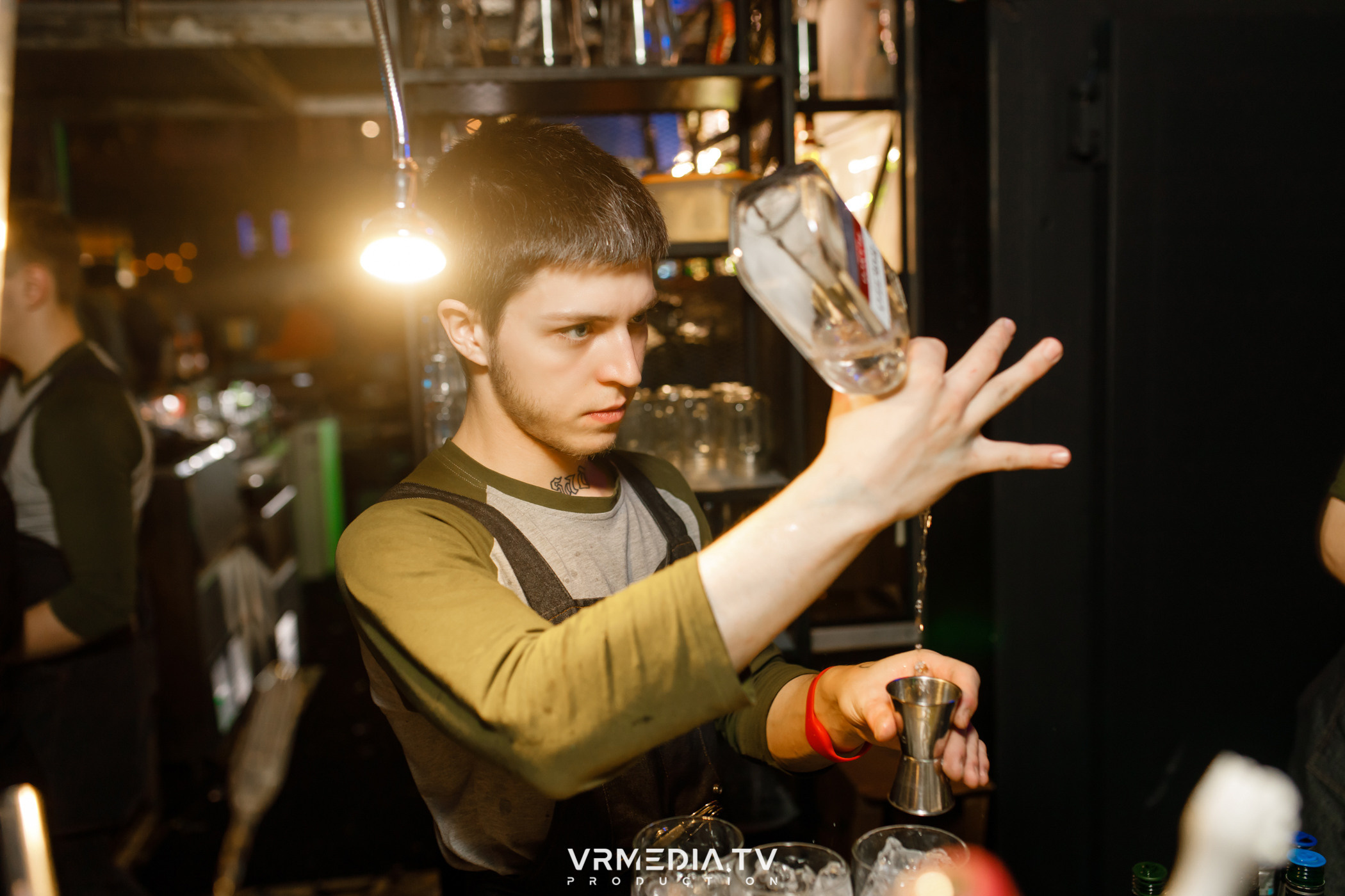 Выходные в баре «DOSKI»