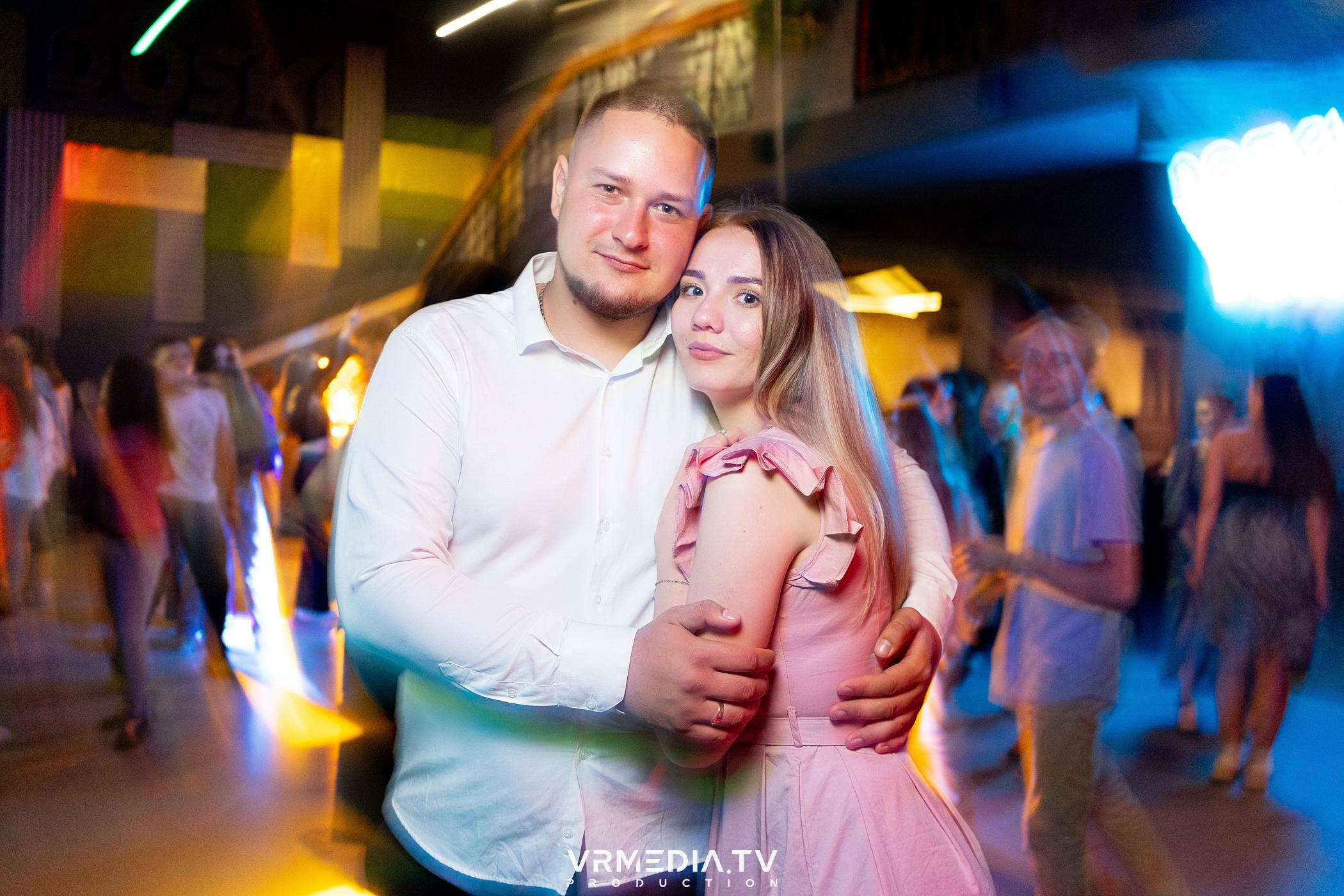 Выходные в баре «DOSKI»