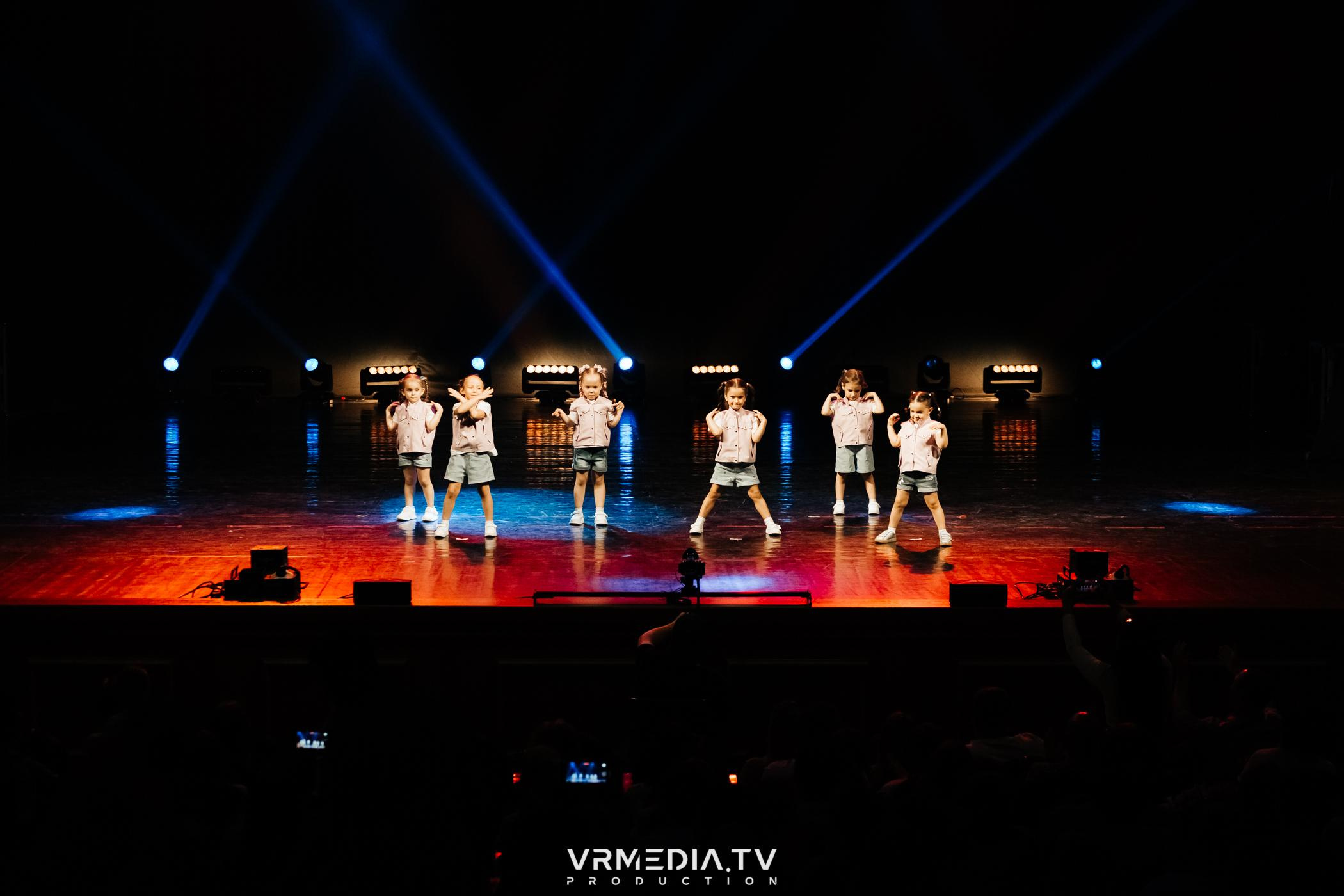 Пока все в доме