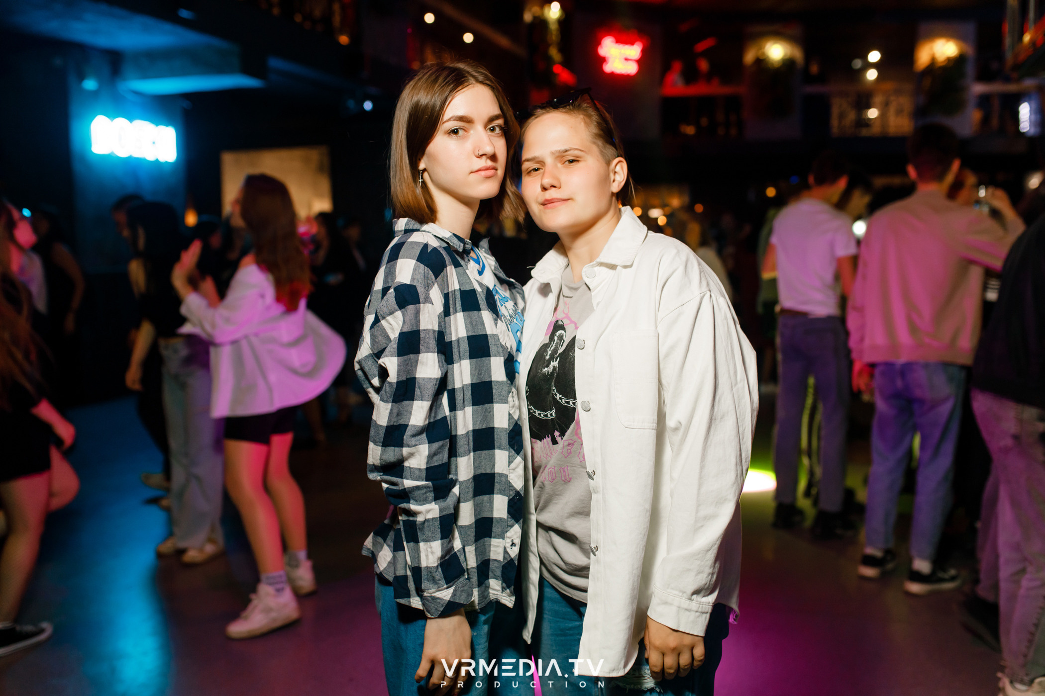 Выходные в баре «DOSKI»