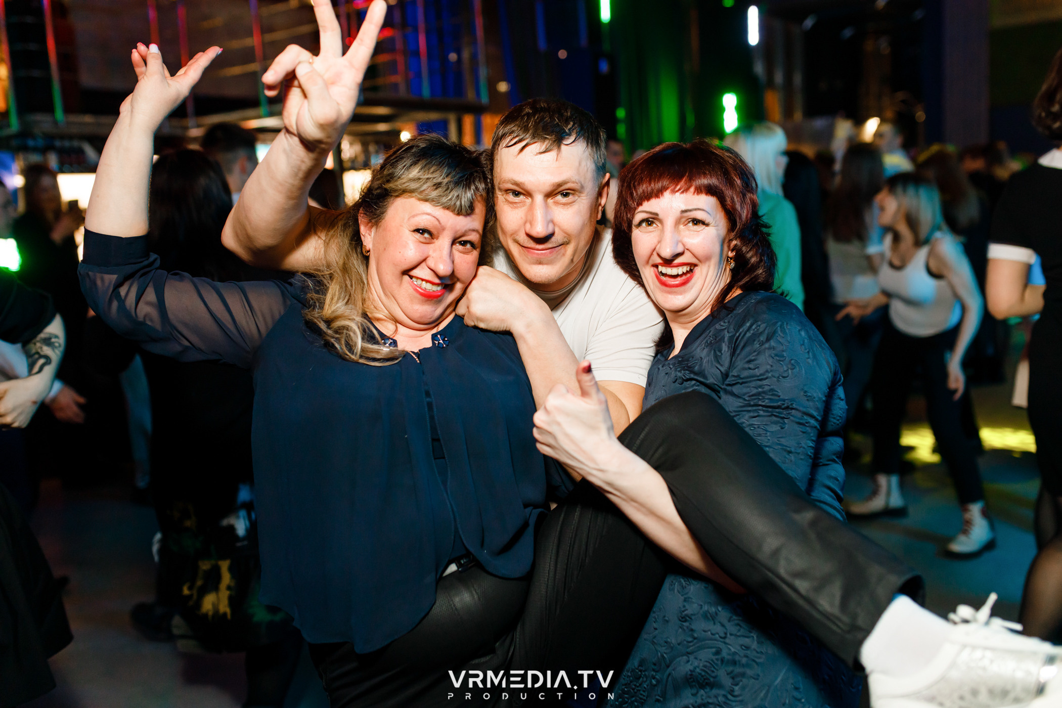 Выходные в баре «DOSKI»