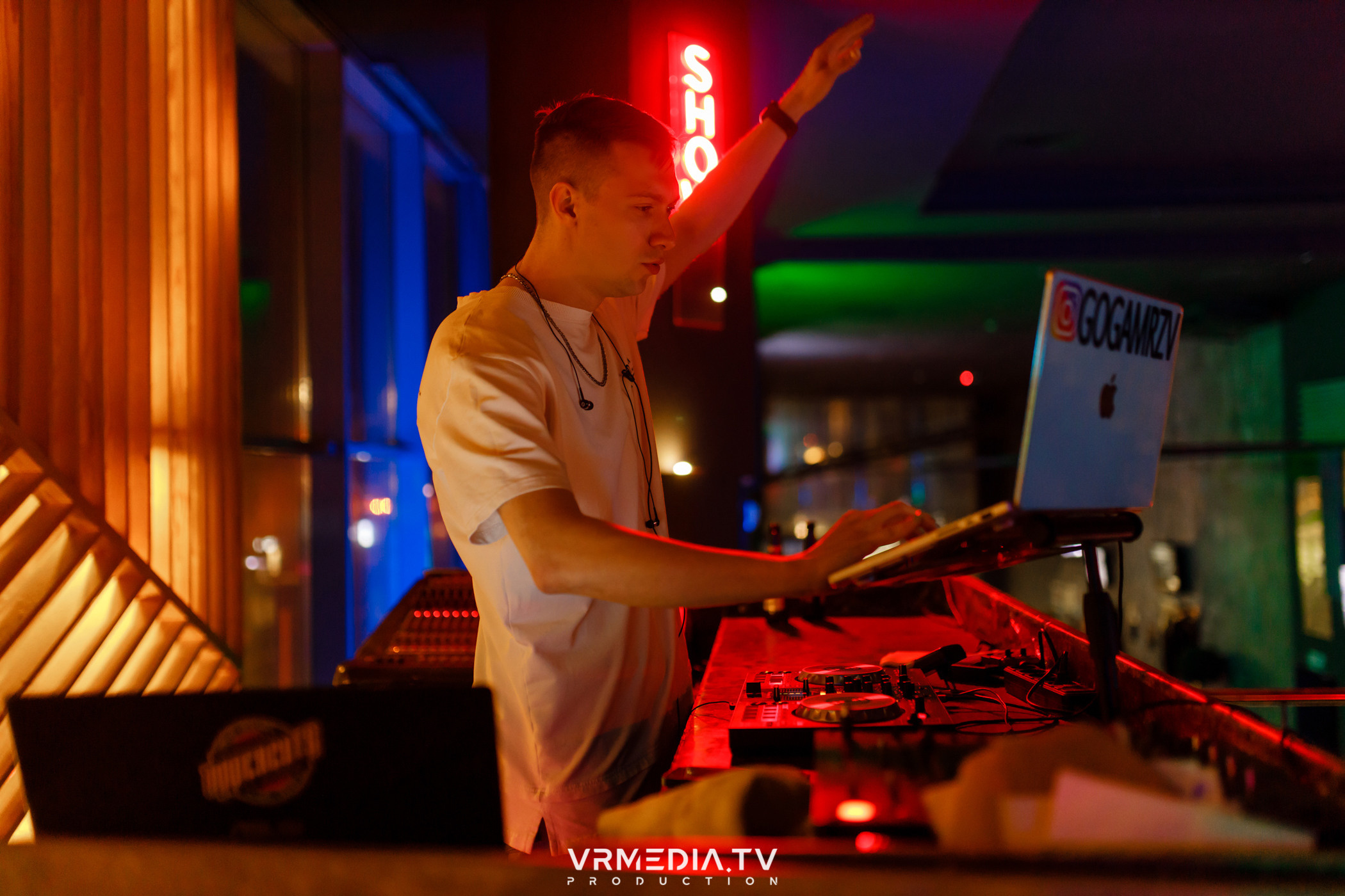 Выходные в баре «DOSKI»