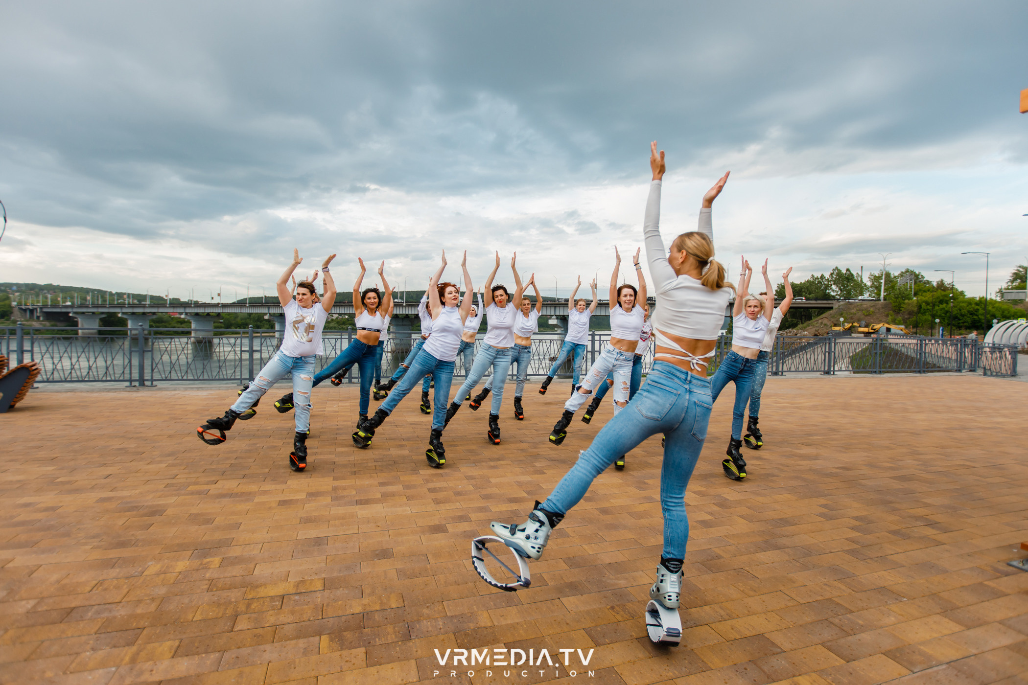 Открытая тренировка «Kangoo jumps»