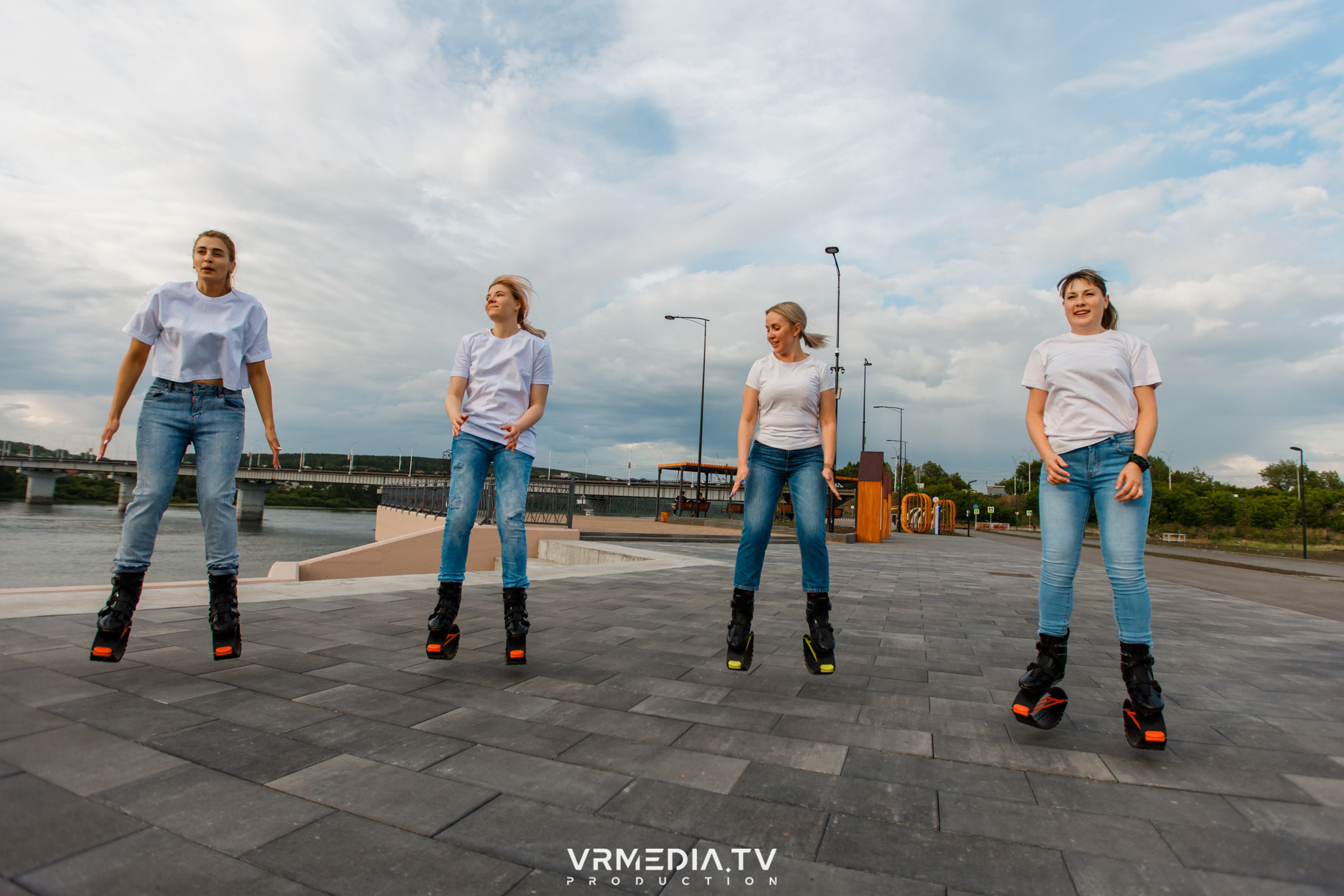 Открытая тренировка «Kangoo jumps»