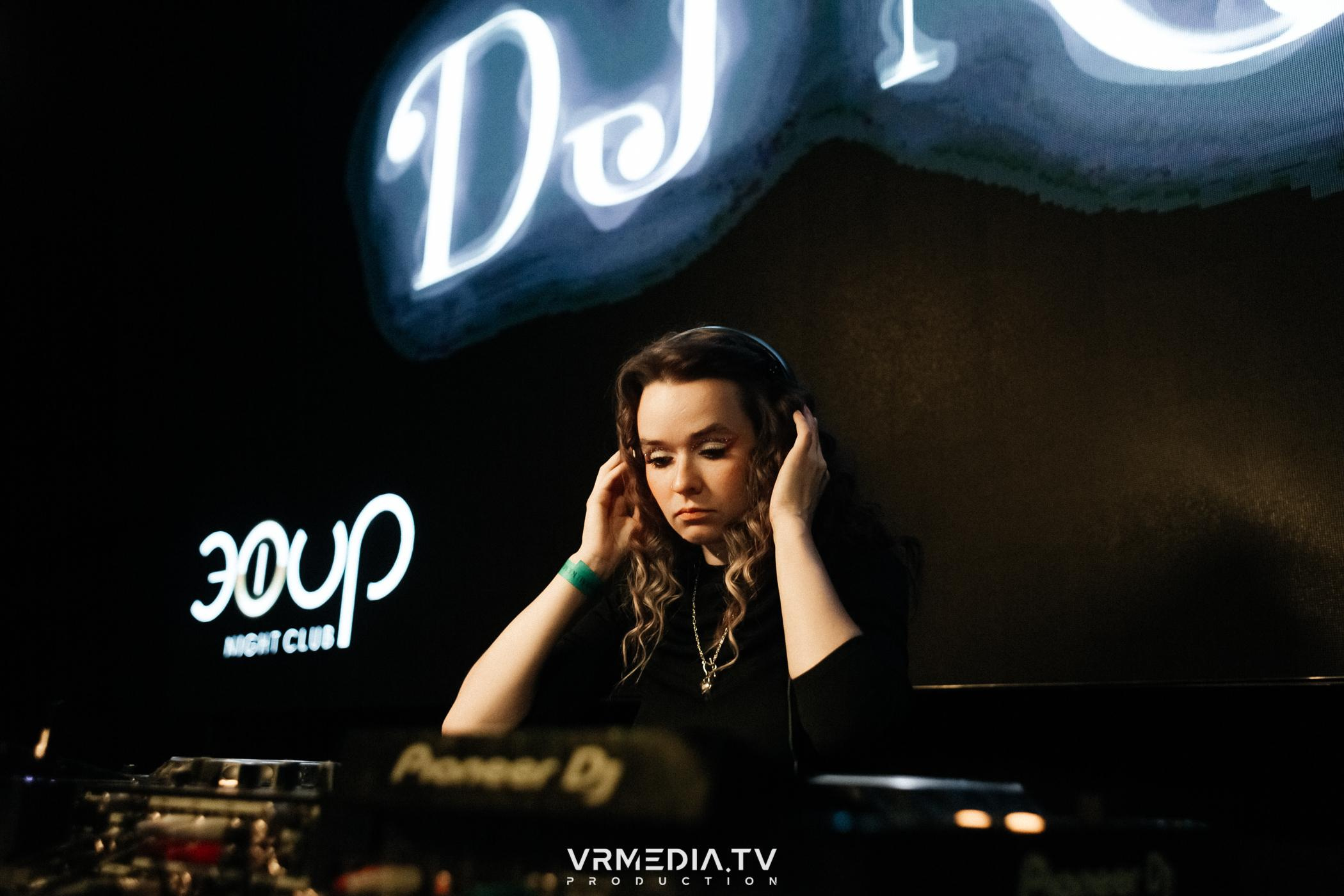 Выпускной школы диджеинга «Атмосфера»