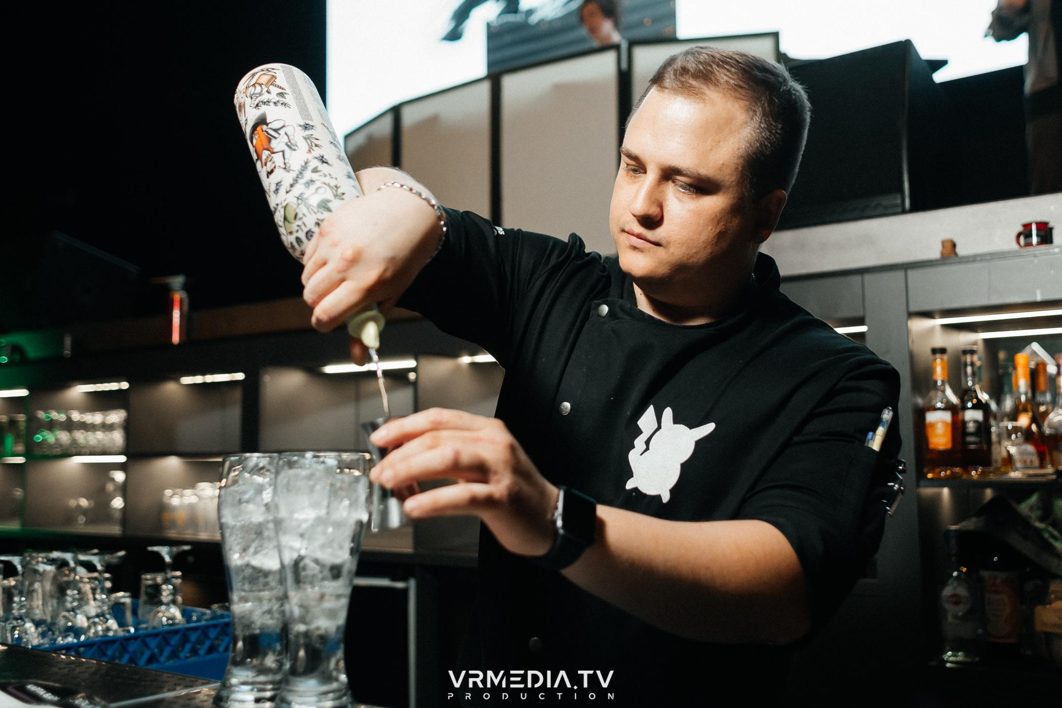 Выпускной школы диджеинга «Атмосфера»