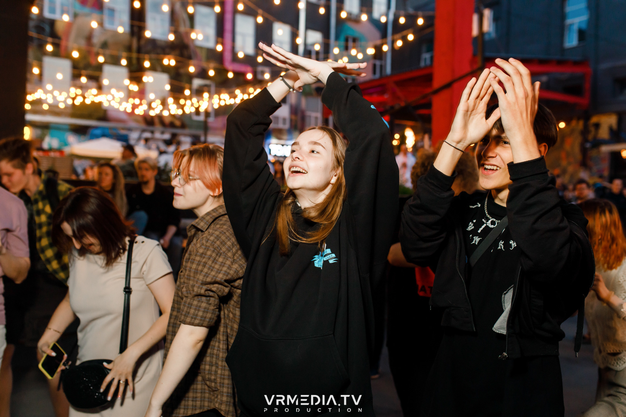 XVIII открытый городской рок-фестиваль «Над землёй» в культурном прост