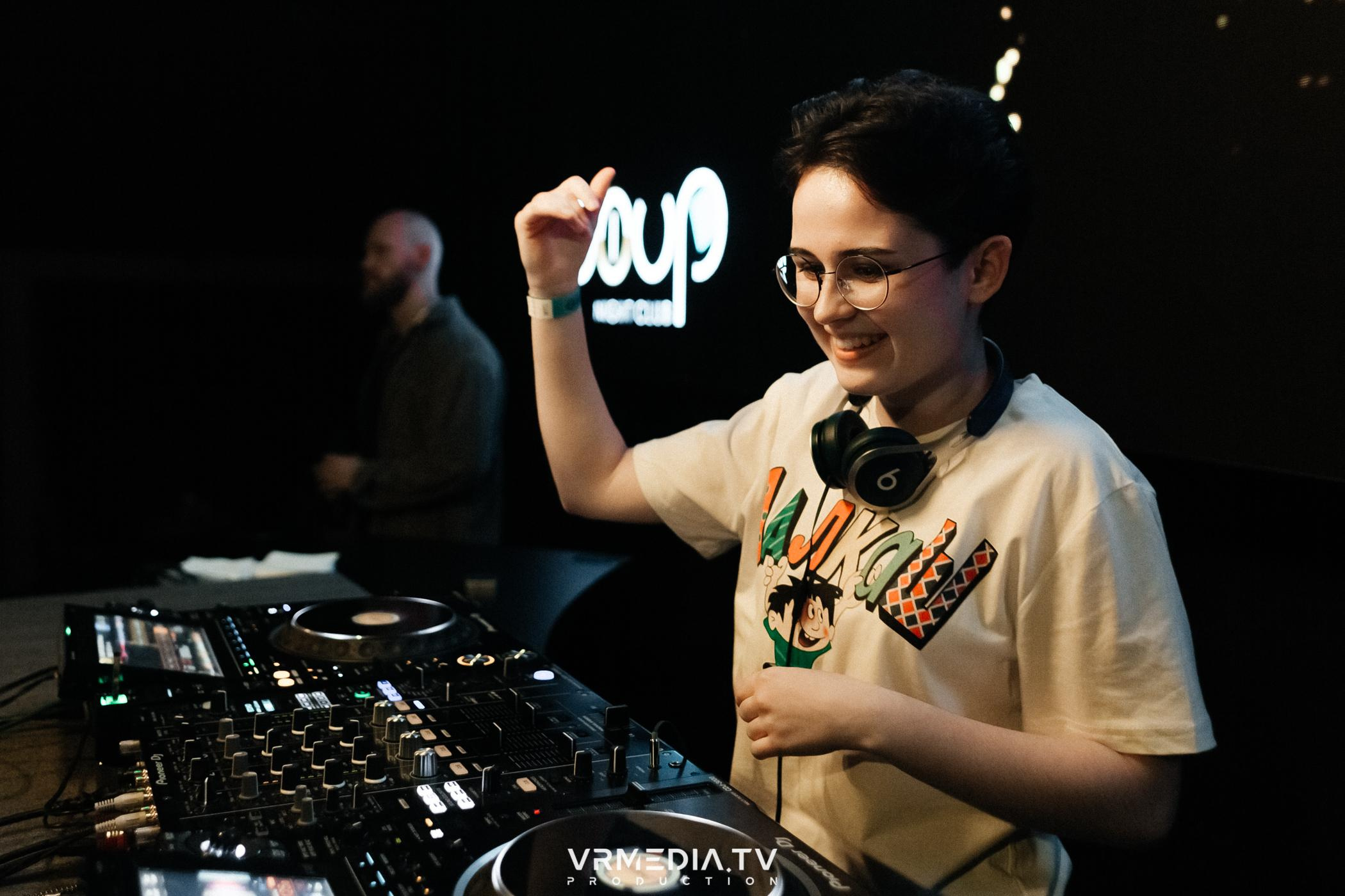 Выпускной школы диджеинга «Атмосфера»