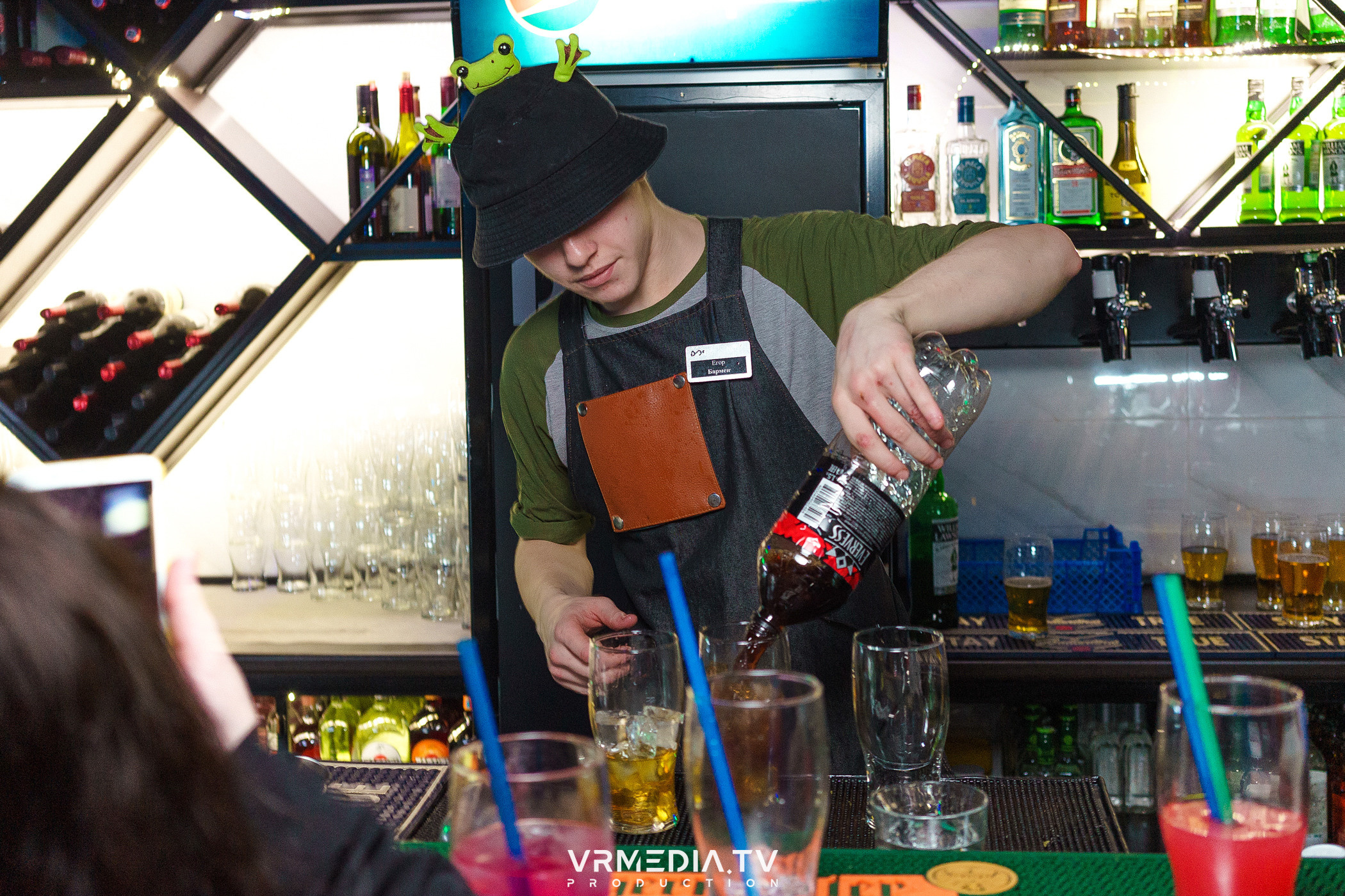 Выходные в баре «DOSKI»