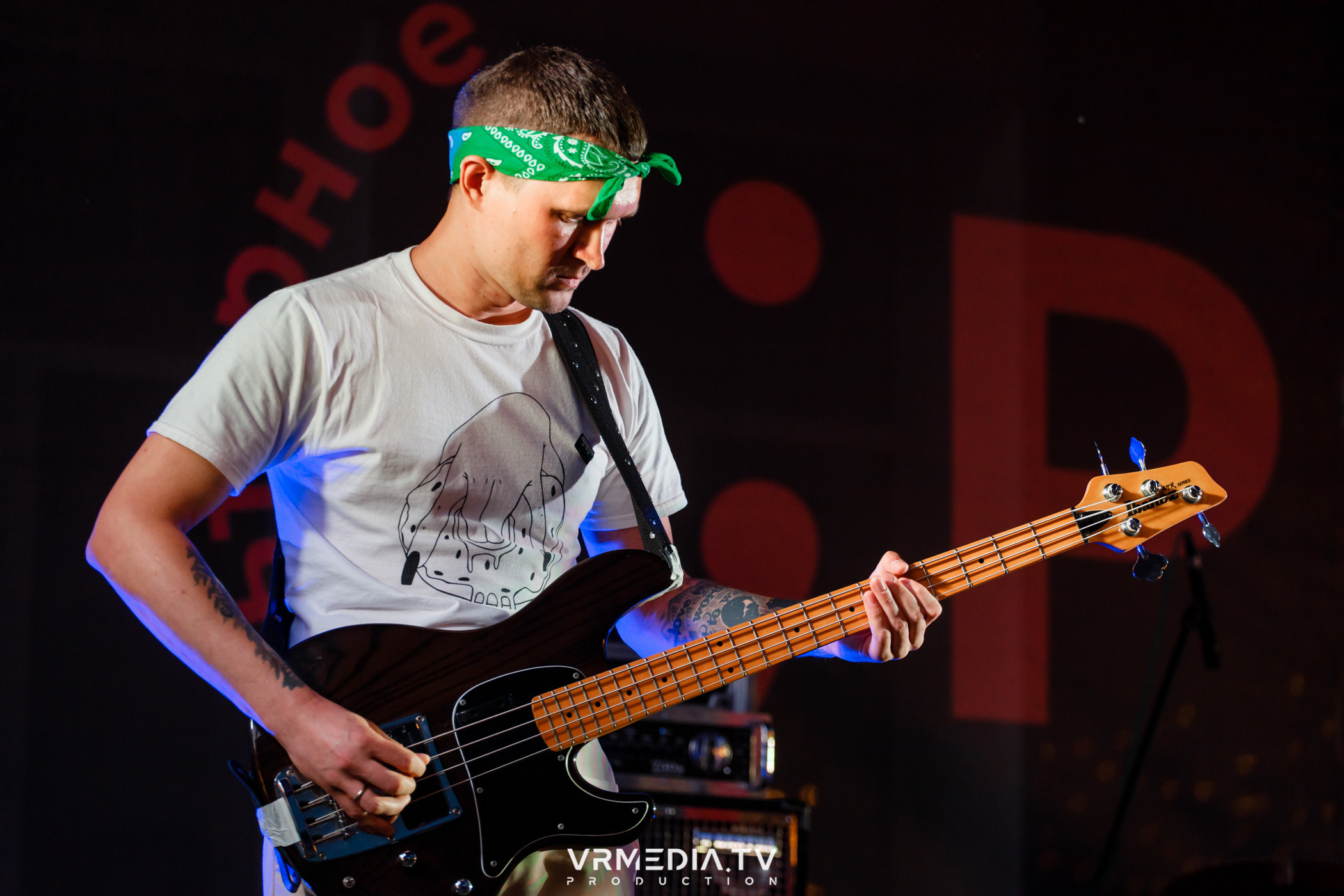 XVIII открытый городской рок-фестиваль «Над землёй» в культурном прост