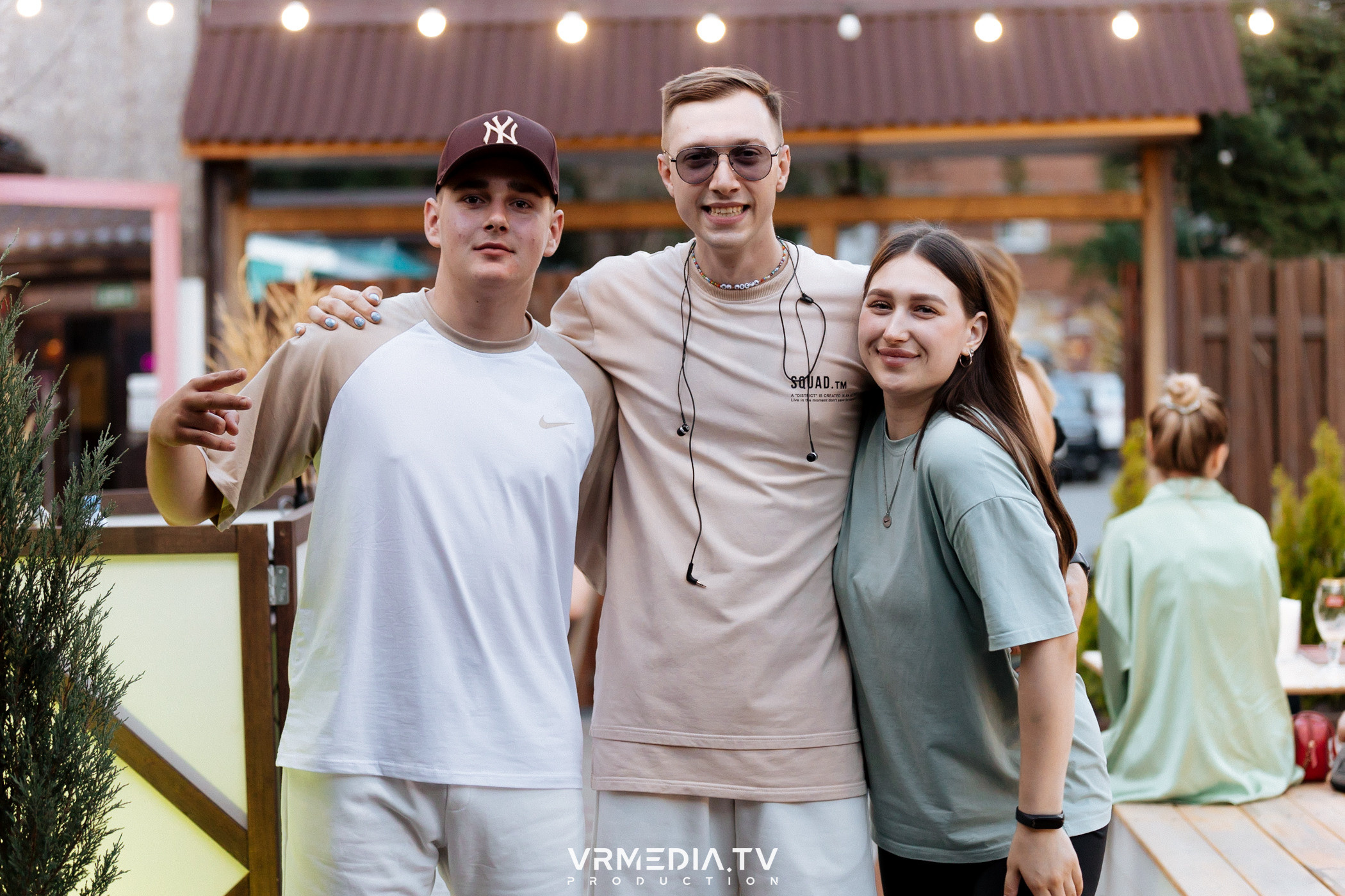 «Среда — маленькая пятница» в караоке-бар «OPERA»