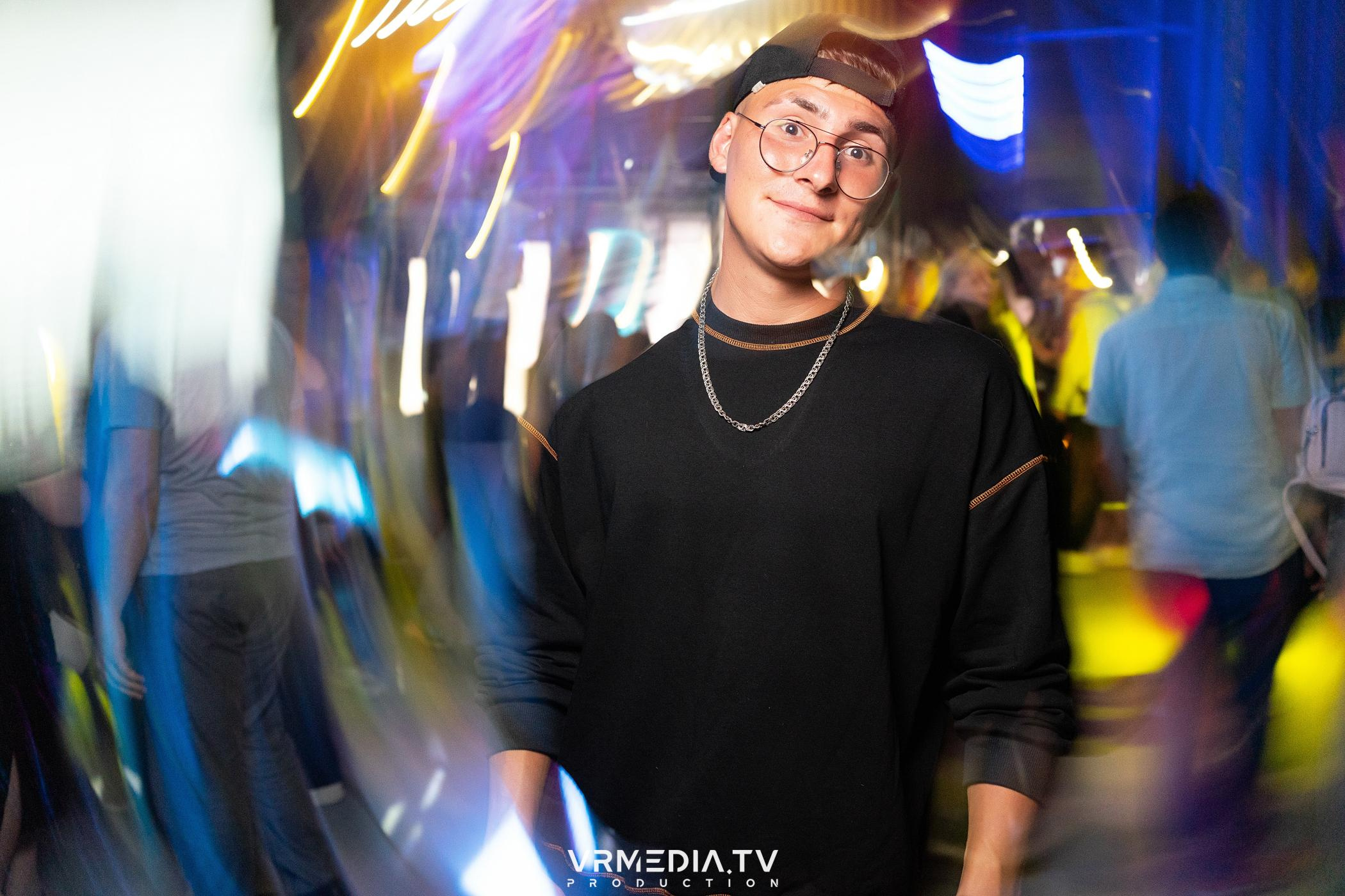 Выходные в баре «DOSKI»