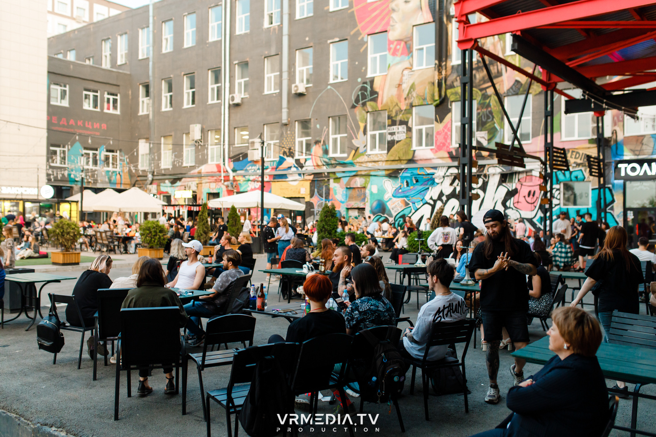 XVIII открытый городской рок-фестиваль «Над землёй» в культурном прост