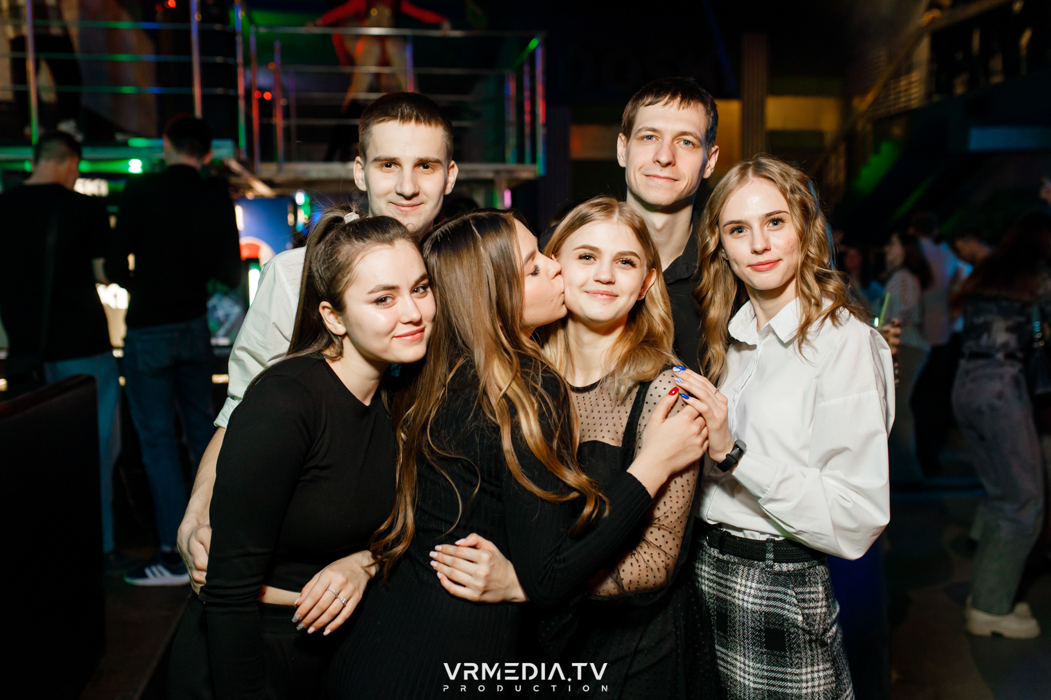 Выходные в баре «DOSKI»