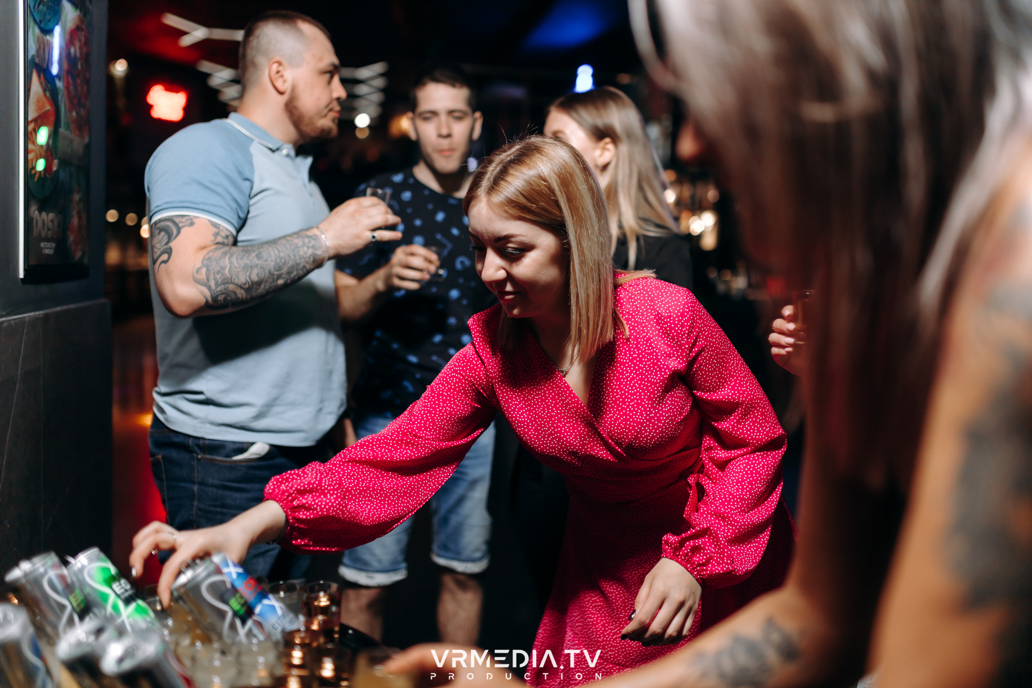 Выходные в баре «DOSKI»