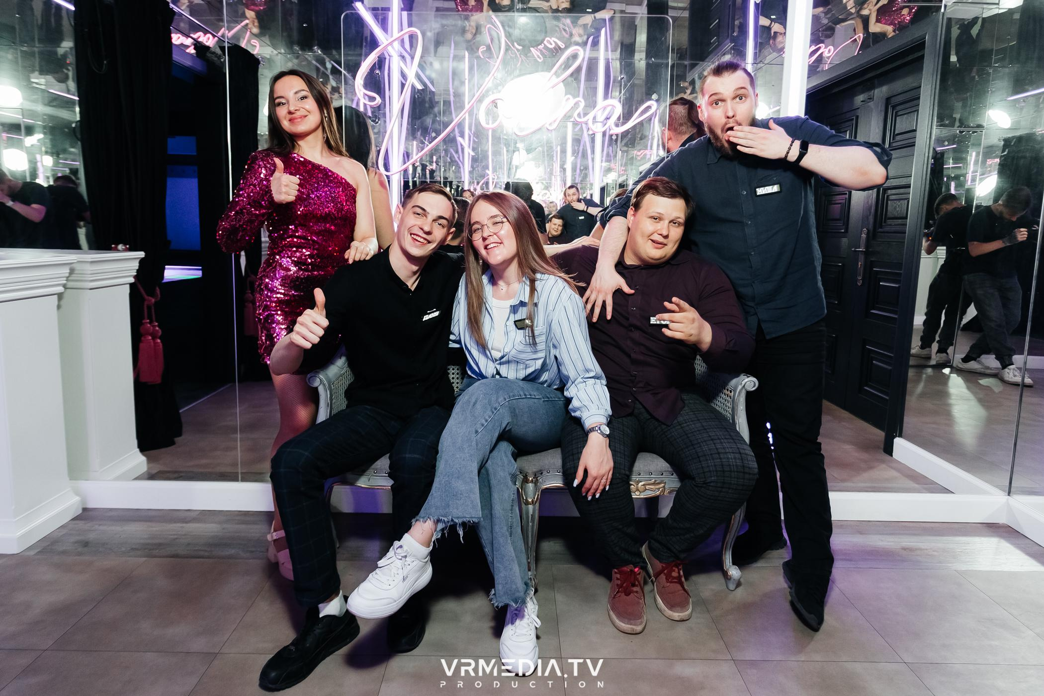 «Summer: ON» в караоке-баре «Volna»