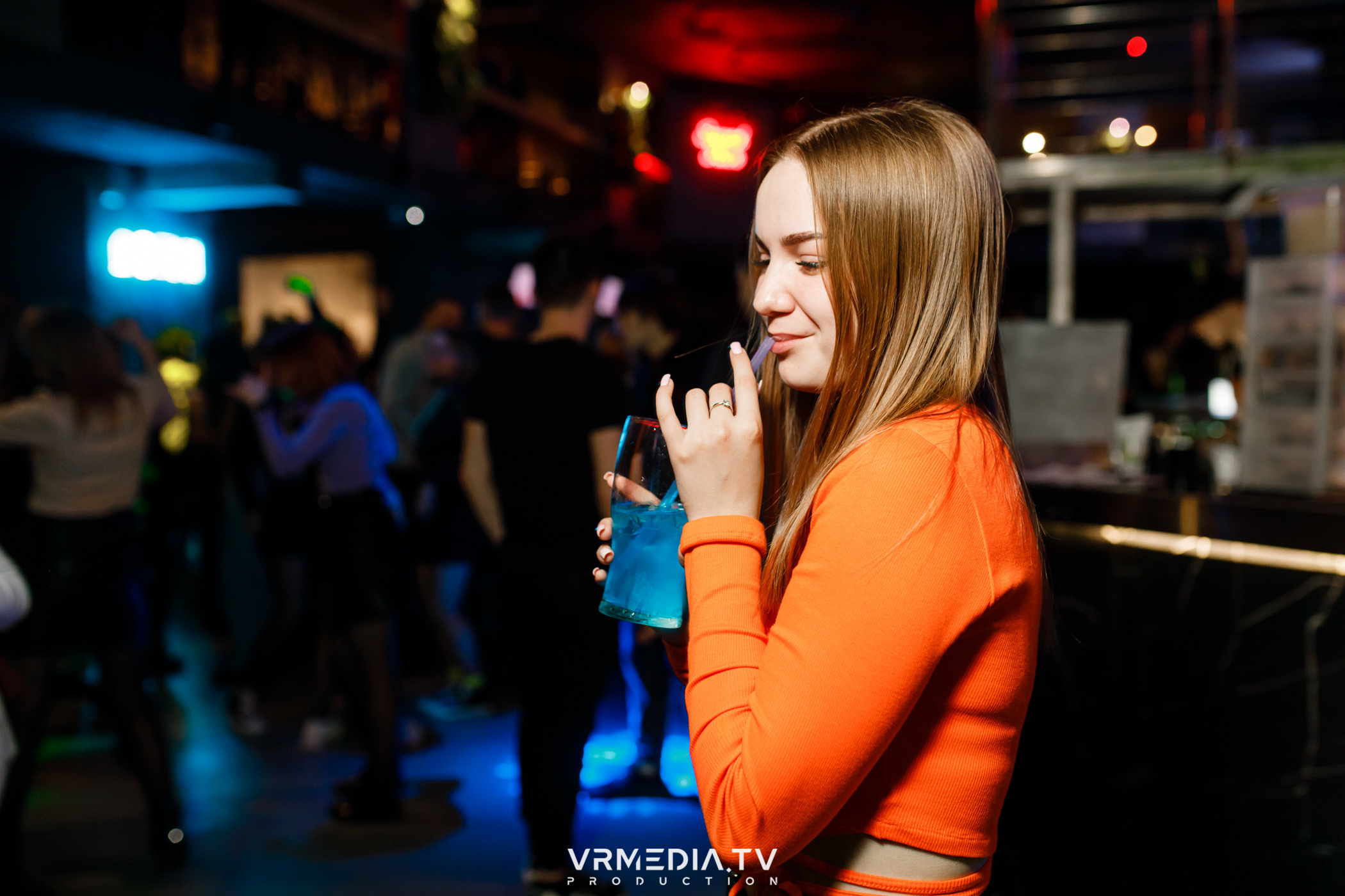 Выходные в баре «DOSKI»