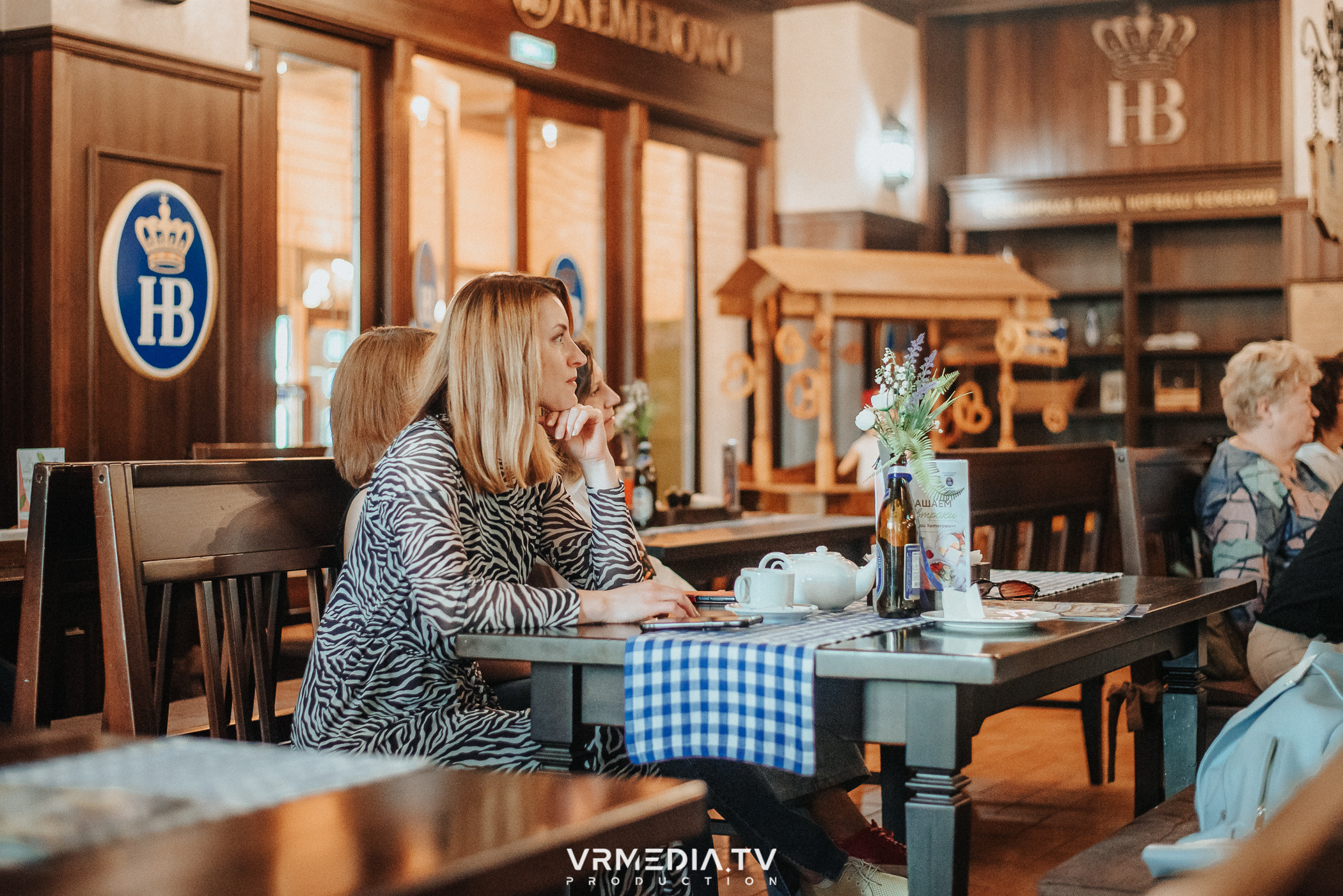 Джазовая среда: JAM SESSION