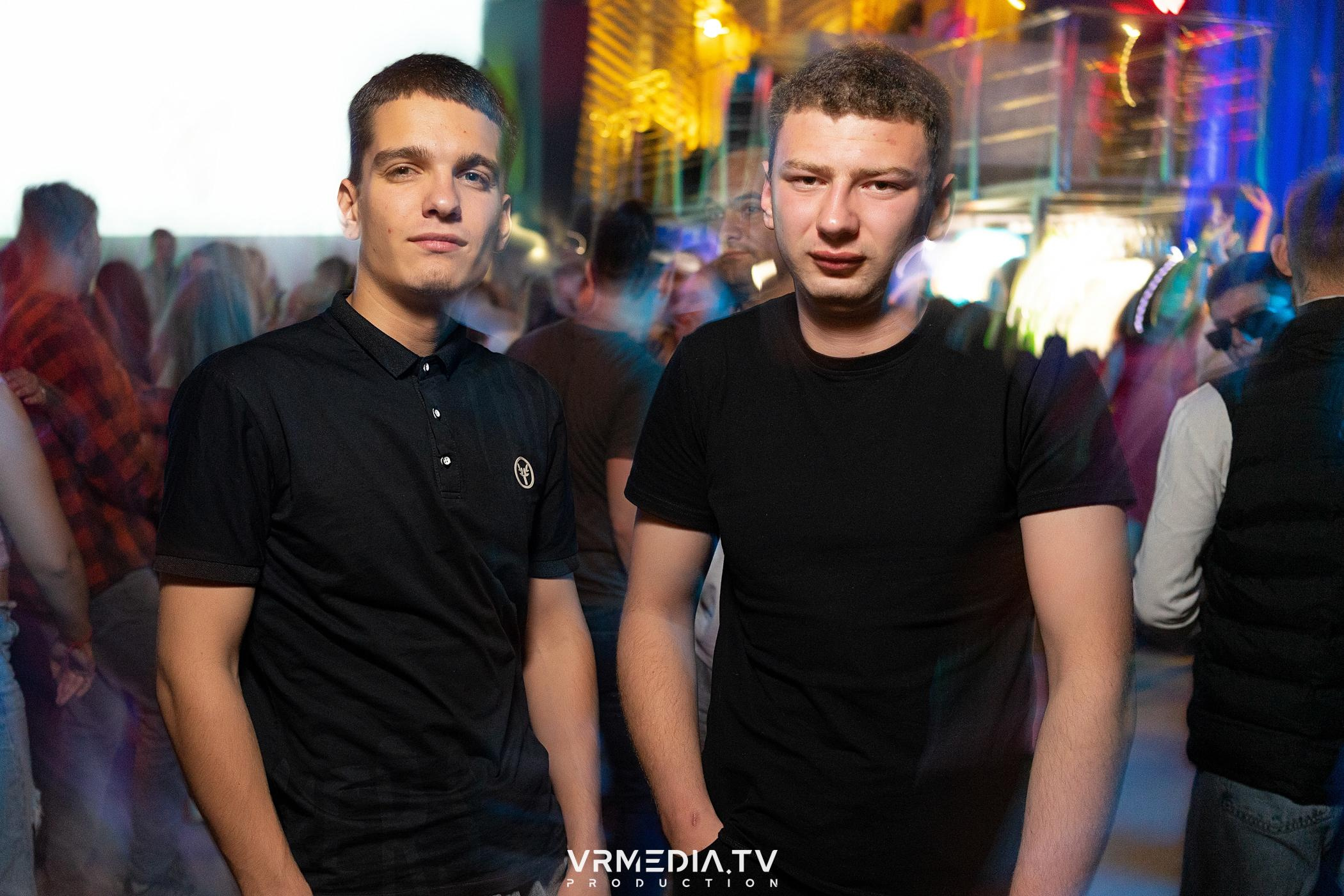 Выходные в баре «DOSKI»