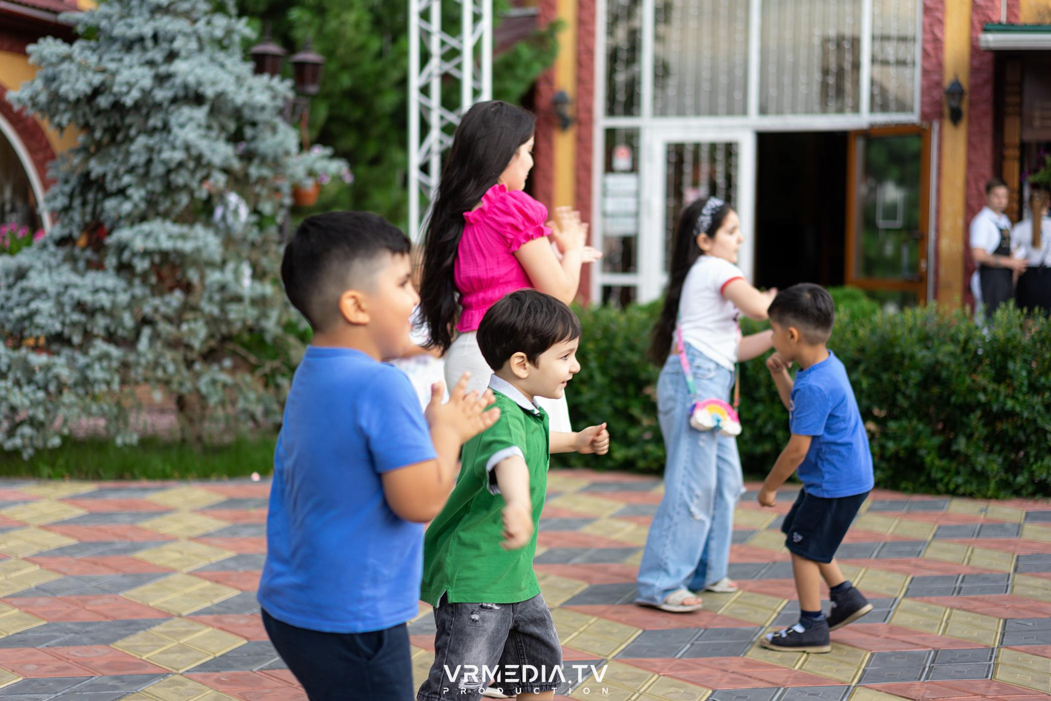 Детская вечеринка в ресторане «Лазурный Берег»