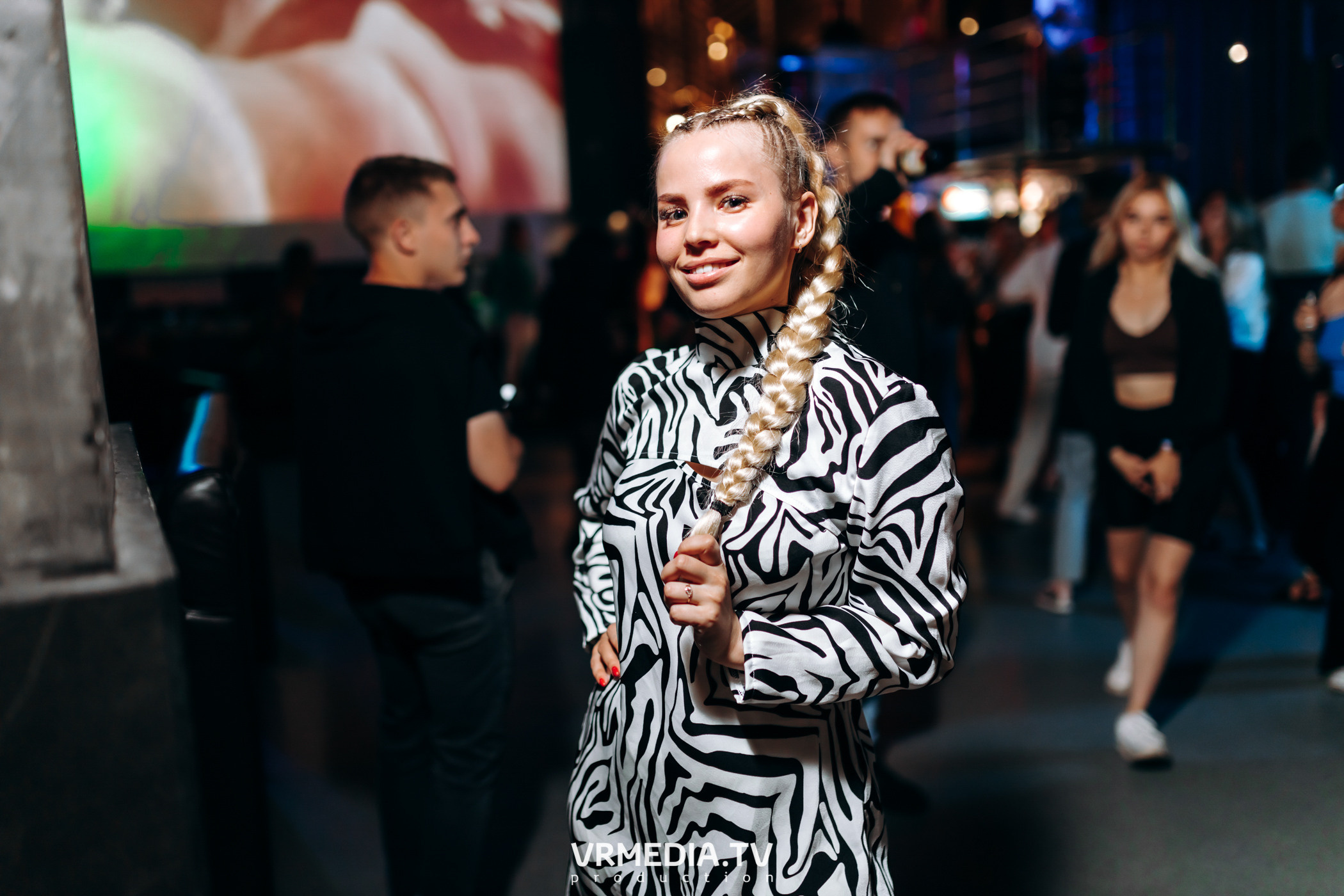 Выходные в баре «DOSKI»