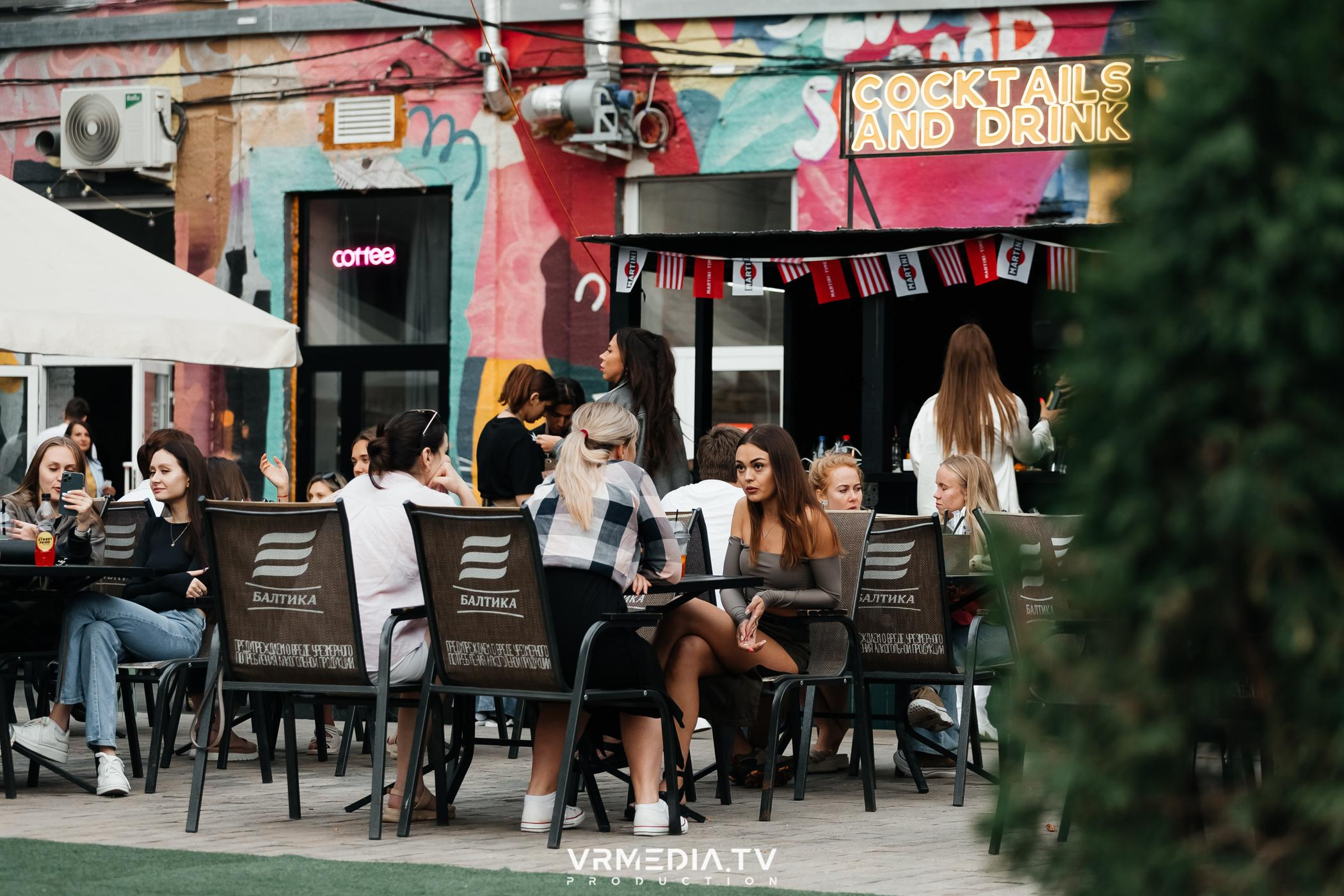 Открытие летнего сезона 2023 в культурном пространстве «Редакция»