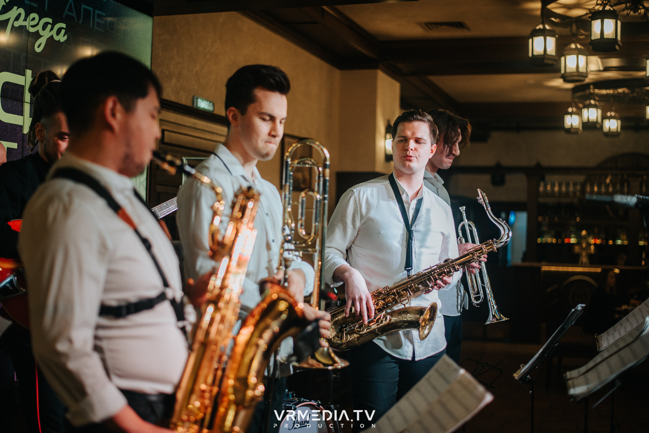 Джазовая среда: Алеф Октет