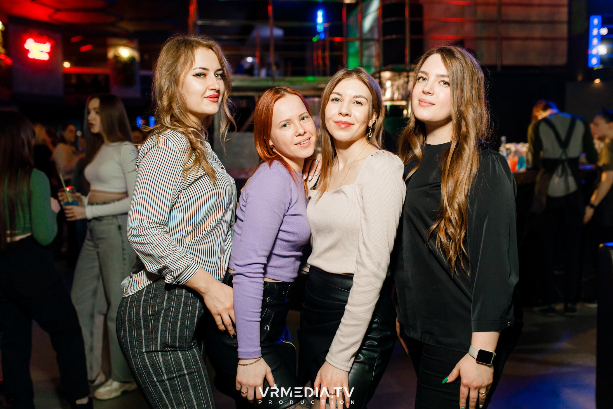 Выходные в баре «DOSKI»