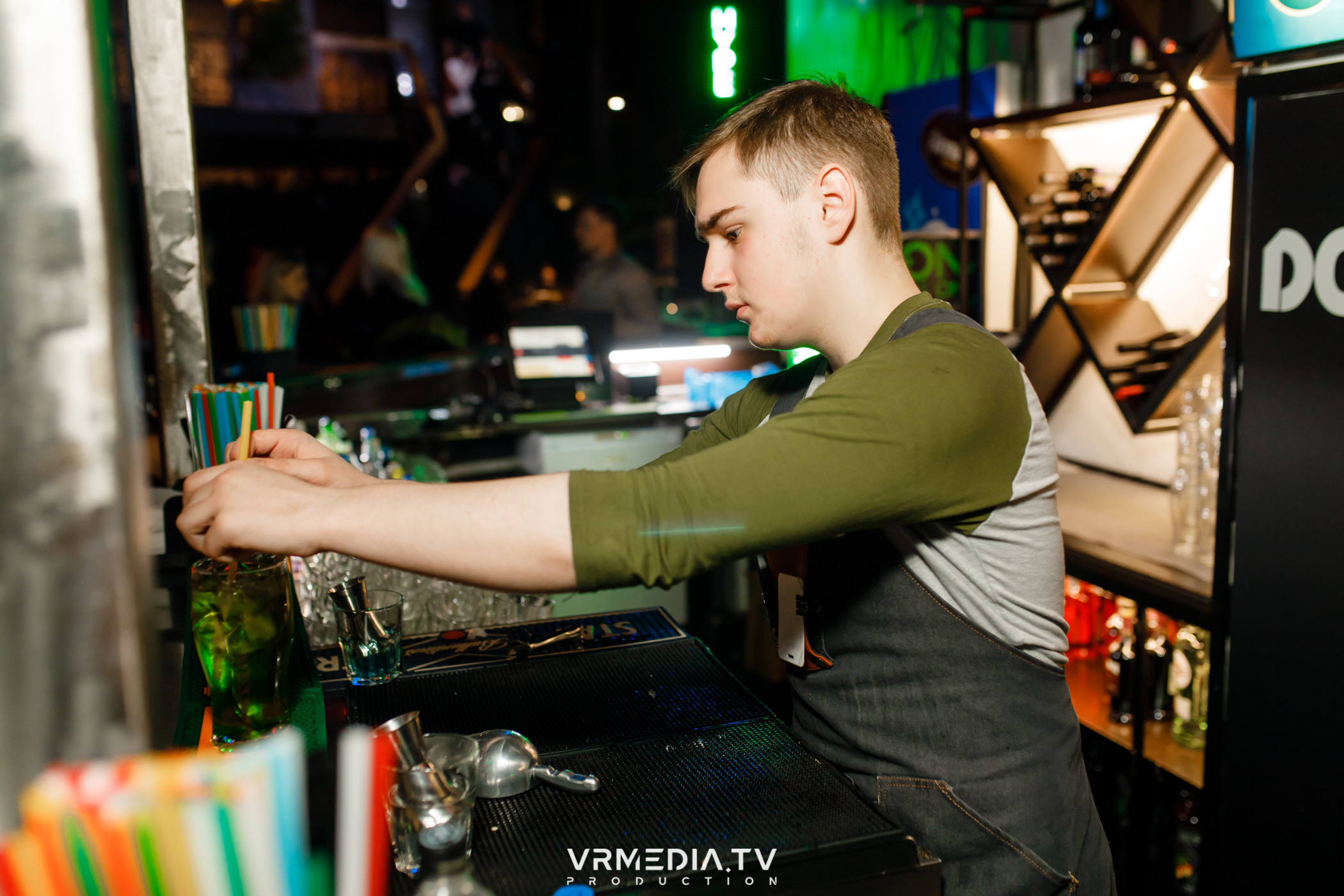 Выходные в баре «DOSKI»