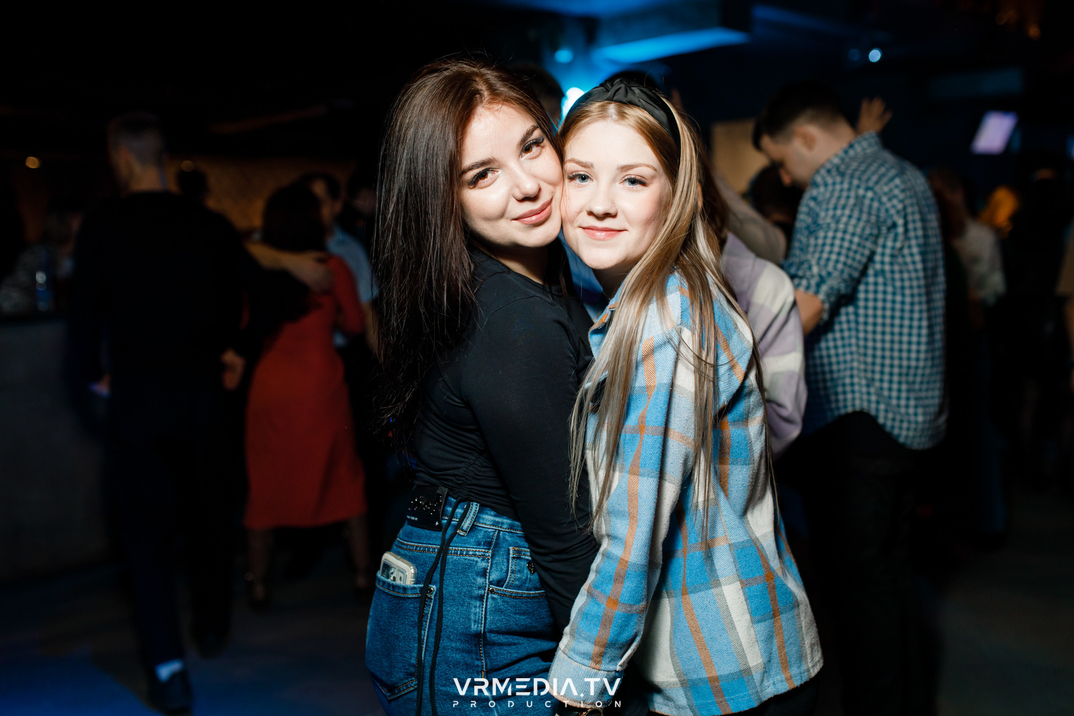 Выходные в баре «DOSKI»