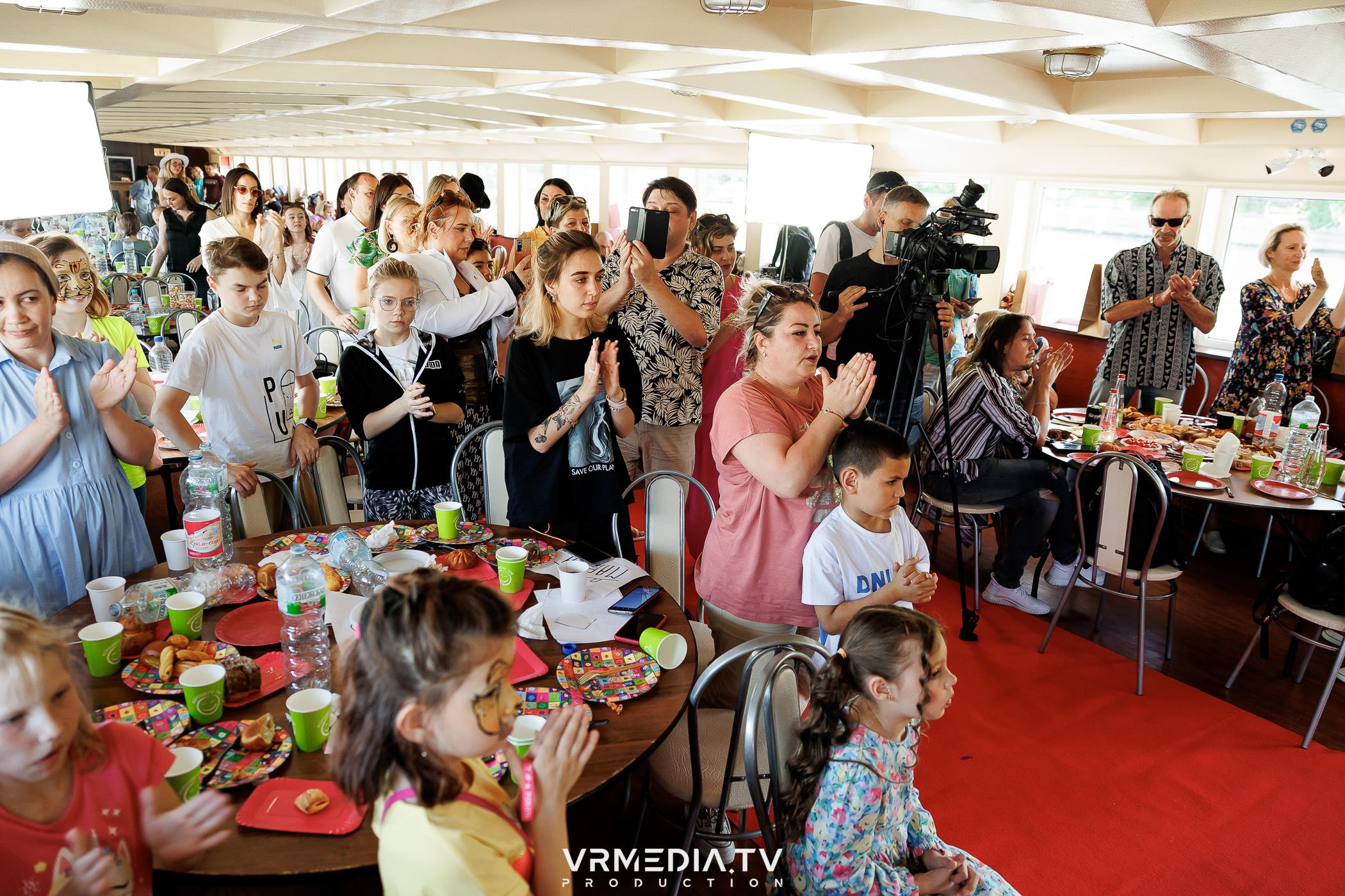 LEOMAR PRODUCTION: 8 БЛАГОТВОРИТЕЛЬНЫЙ КОНЦЕРТ «БАТЛ ГОЛОСОВ-ПЛЫВЕТ П