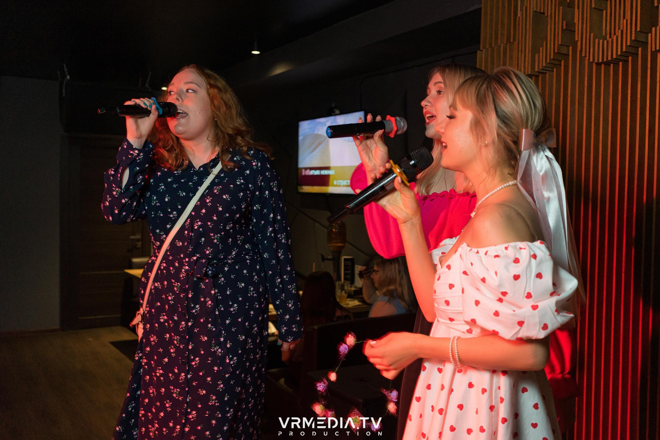 Выходные в баре «DOSKI»