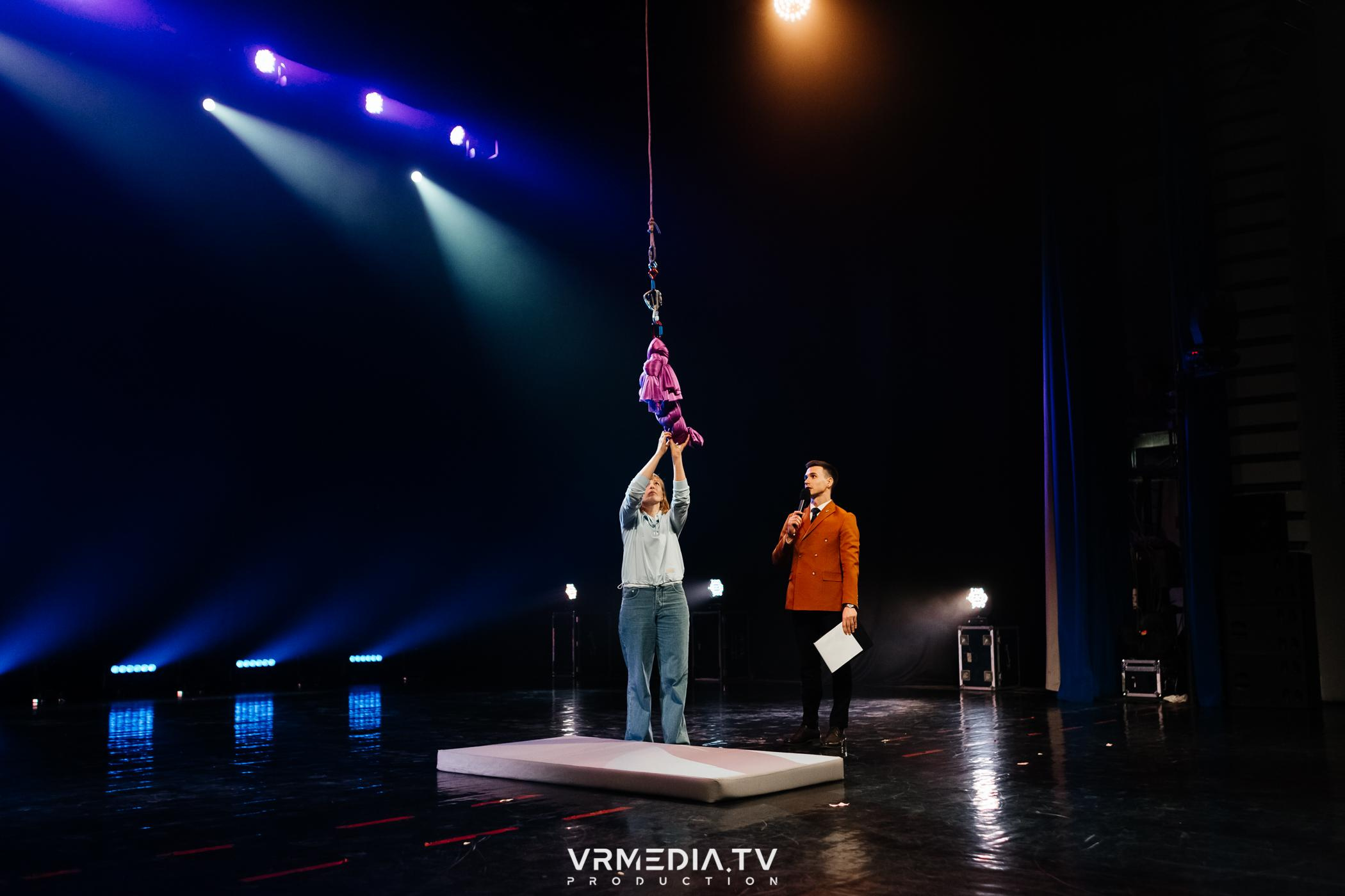 Пока все в доме